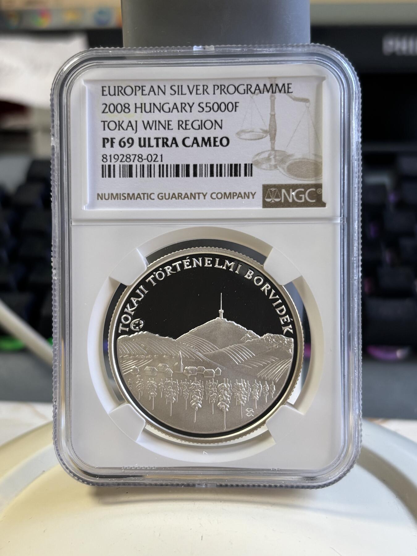 第181期拍卖 匈牙利 2008年 “托卡伊葡萄酒产区”5000福林精制银币NGC-PF69（世界硬币大奖赛人民选择奖）925银，1盎司，