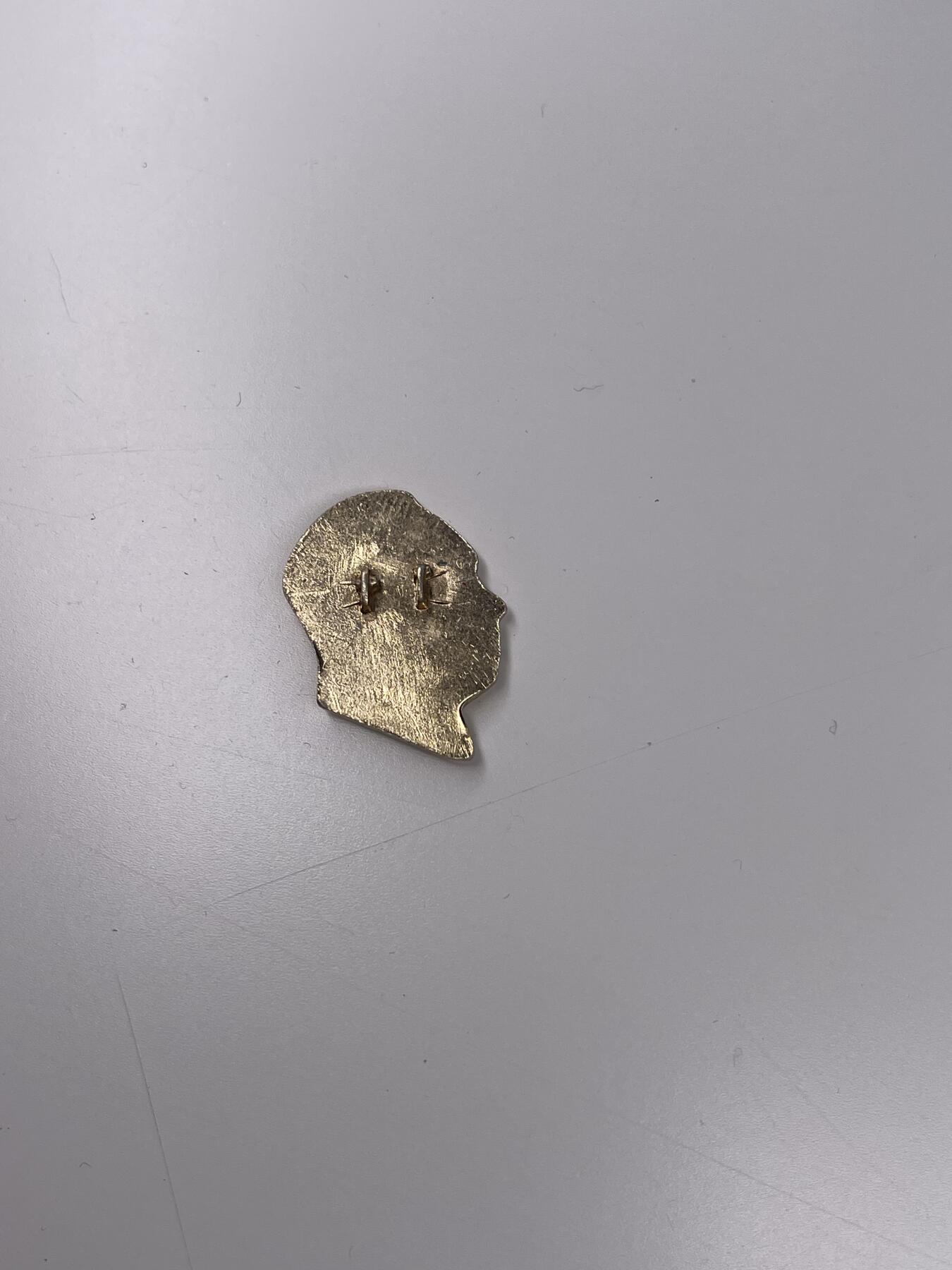 新时代收藏徽章红藏拍卖(第二十八场)  徽章纸品证书杂项 小王同款头像章