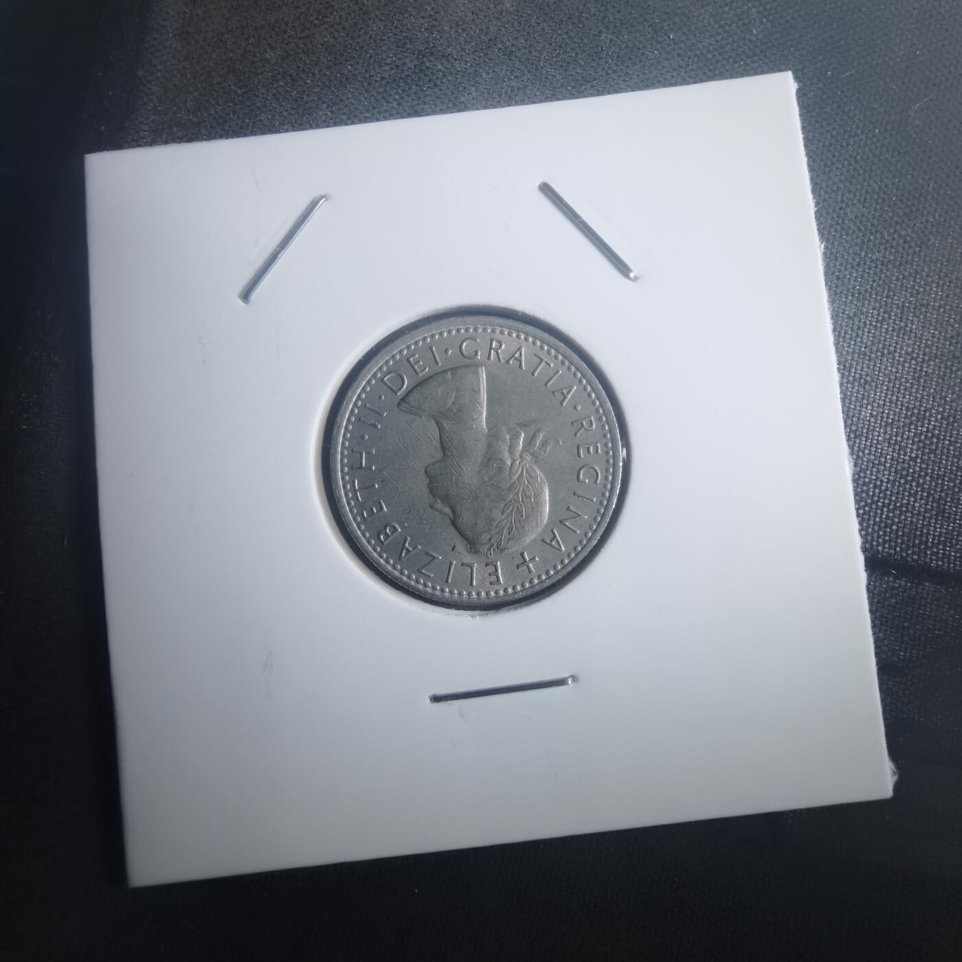 沼泽如烟--第903场 英国1967年6便士