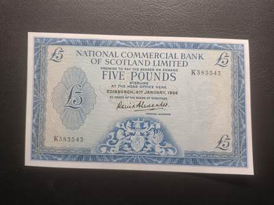 2025十一月第四期，总202期 - 苏格兰国家商业银行1966年5镑AUNC，银行徽章和19世纪爱丁堡俯瞰图，此银行现在被苏格兰皇家银行收购，已不存在