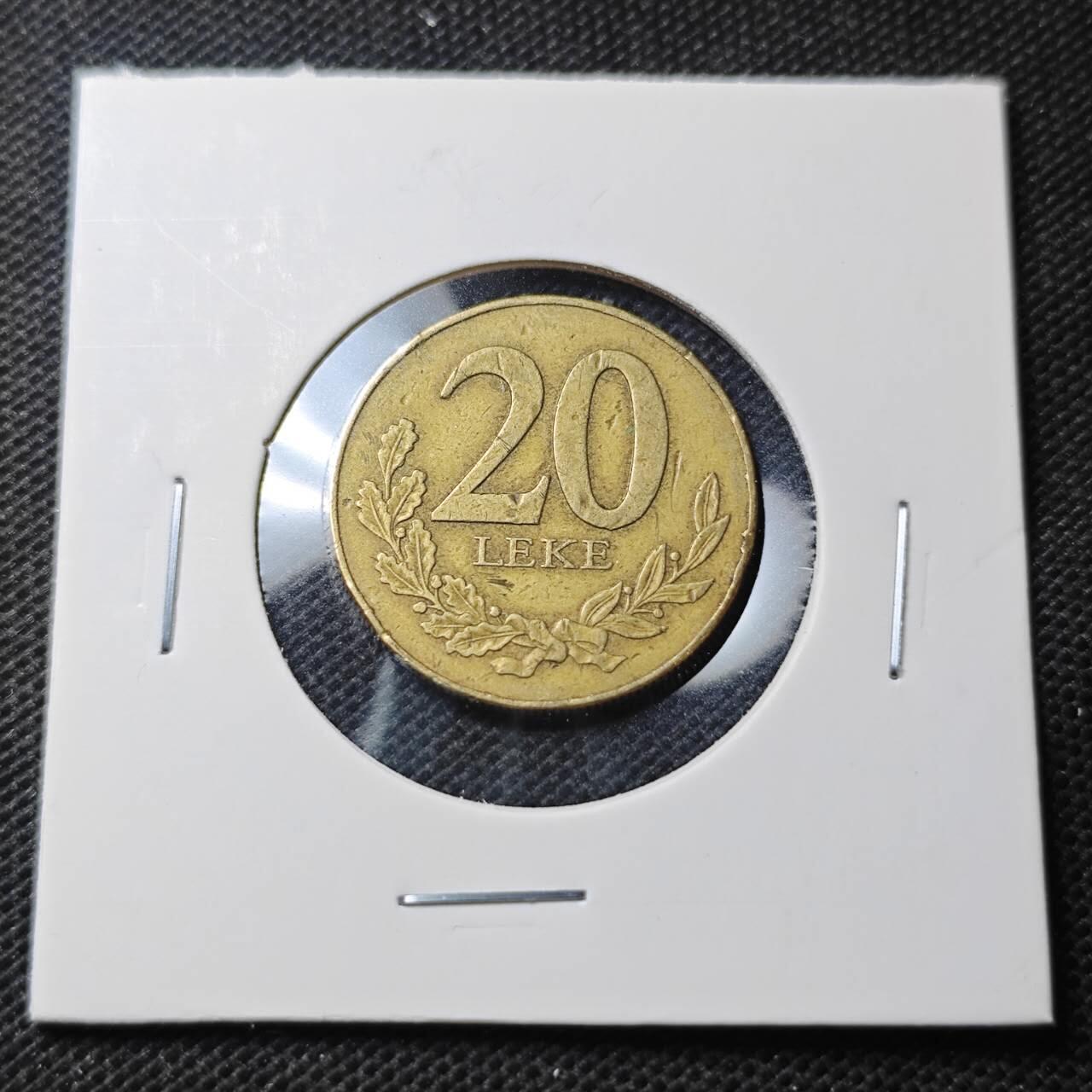 KK钱币收藏小铺  第370场  2月预留时间 周末发货  阿尔巴尼亚20列克