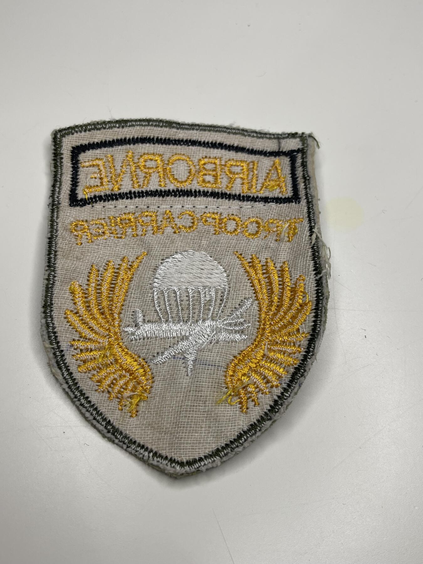 新时代收藏徽章红藏拍卖(第二十八场)  徽章纸品证书杂项 美国空降部队臂章