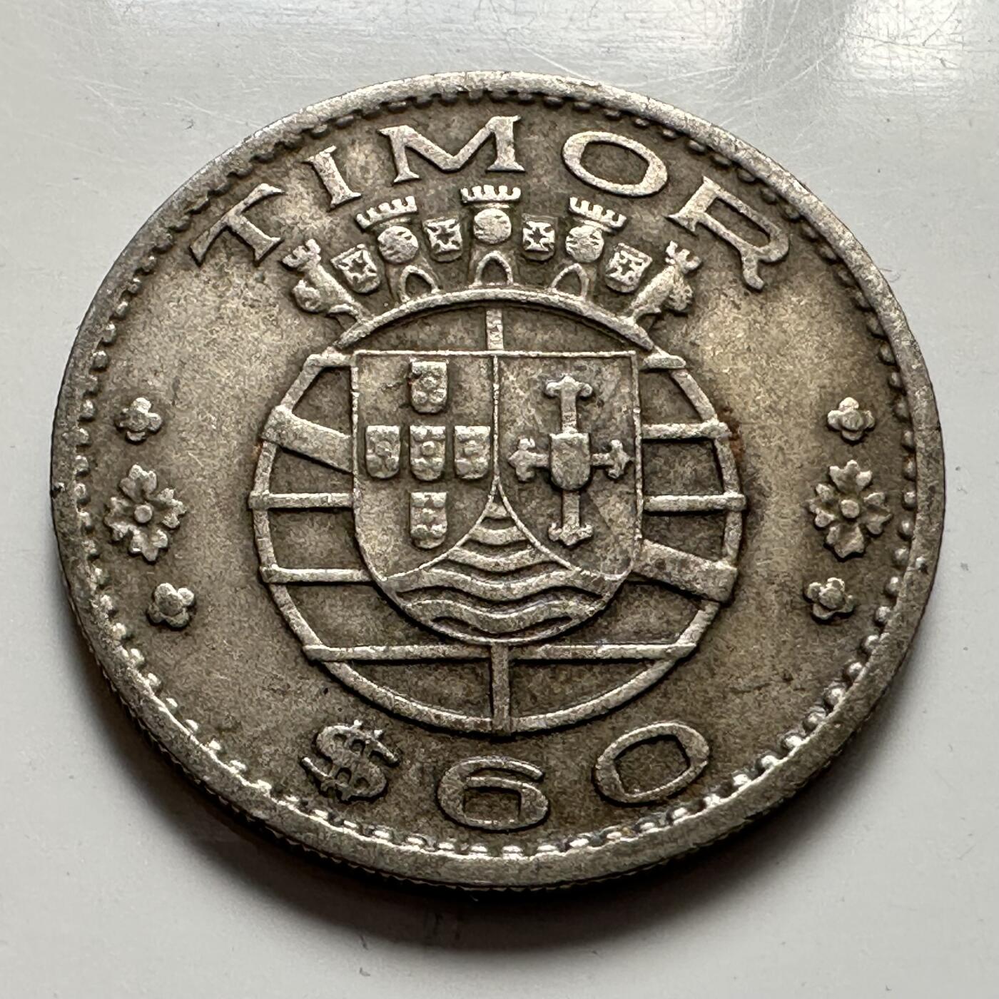 🌹外币初藏🌹🐯2025年第127场  每周二四六晚8️⃣点 接代拍 东帝汶1958年60分b