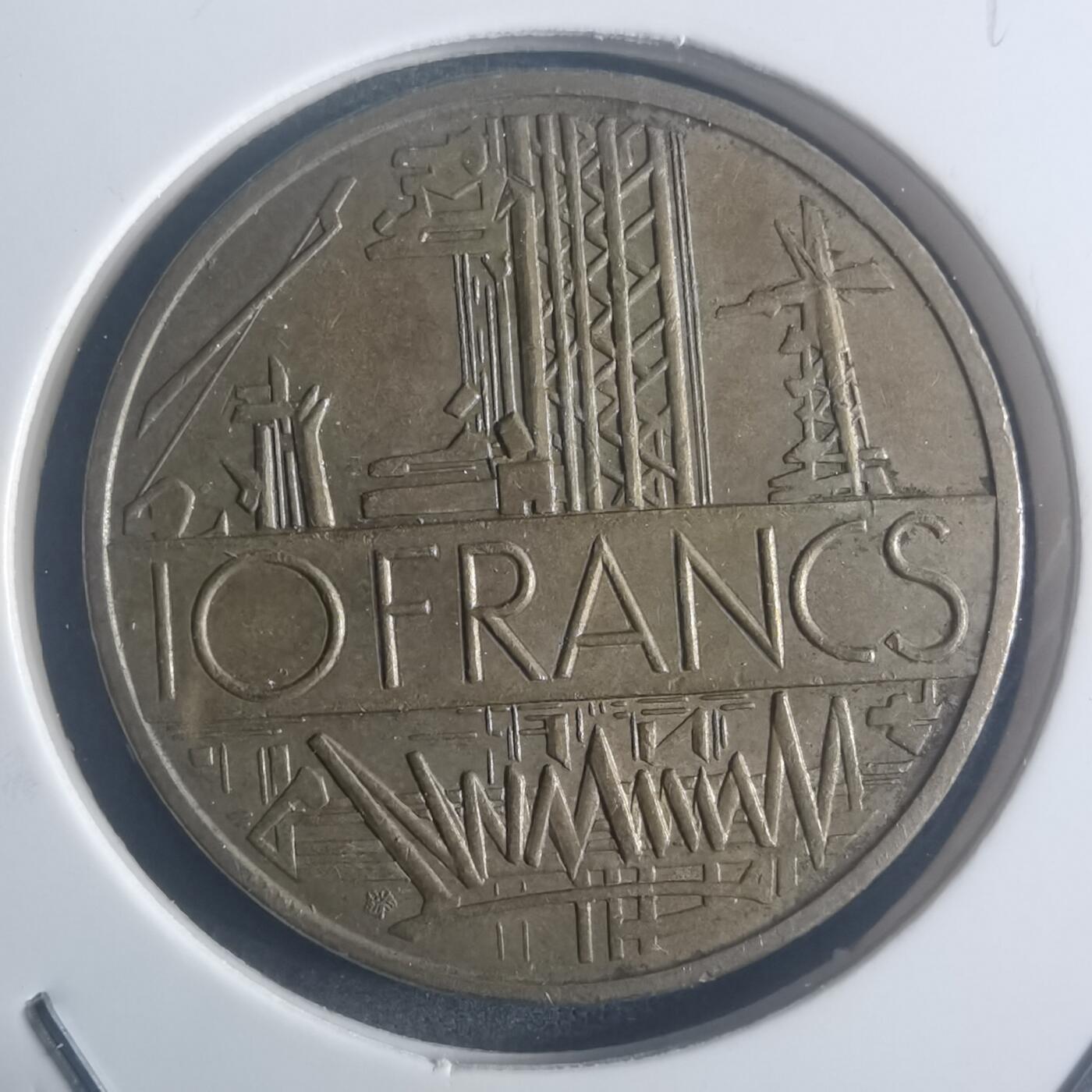 沼泽如烟--第900场