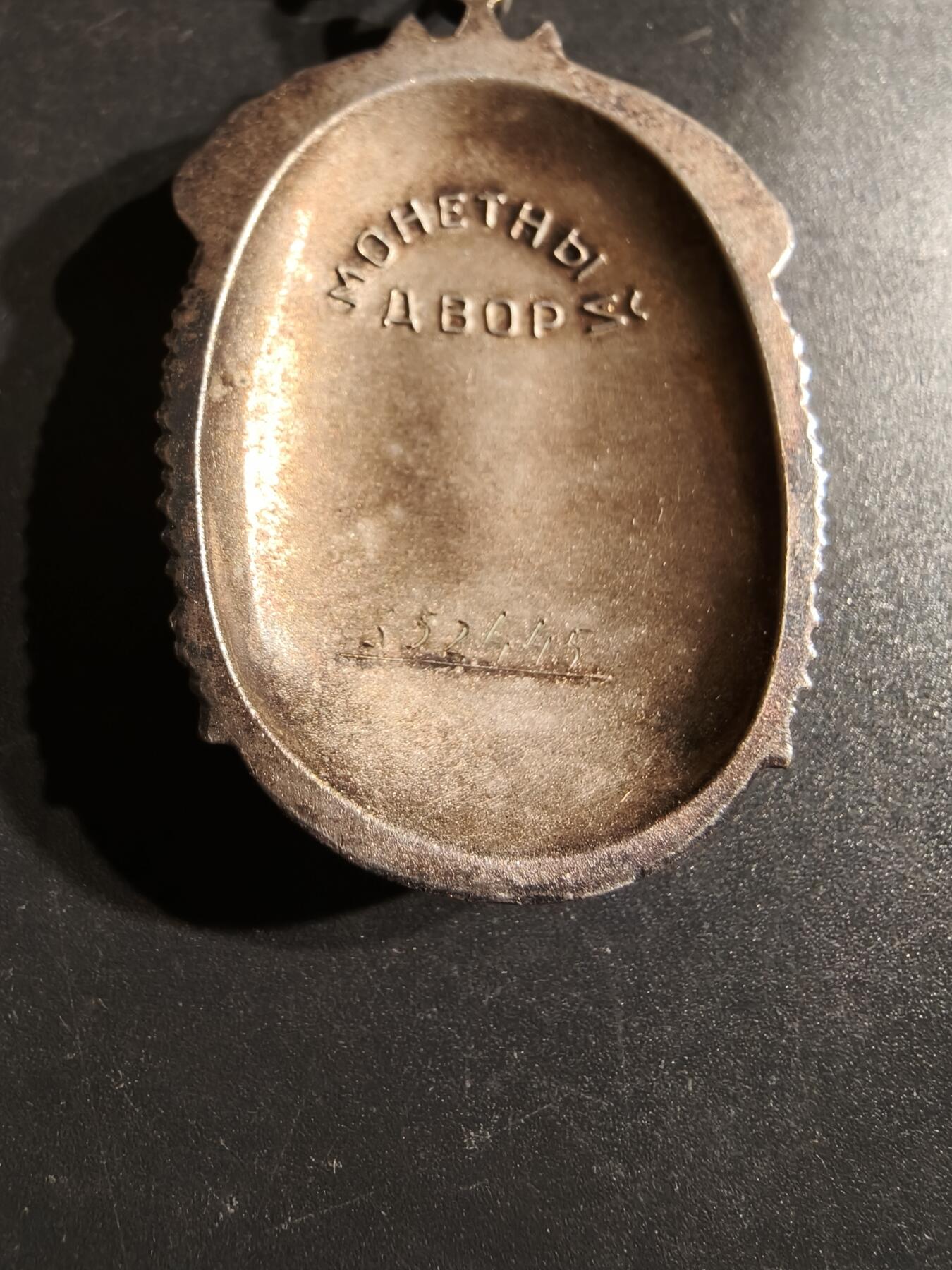 老王徽章第163期 13-15日三场连拍 16日统一发货  13、14日结束后可寄存