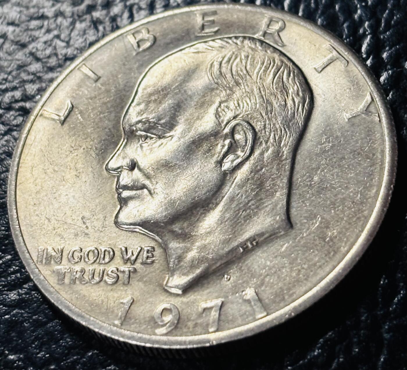 文馨钱币收藏第 281 场，【 长期接收代拍品】银元，银币，套币，纸币专场（本场截拍后休息三天，19 号发货） 原光好品 1971 年美国大一元银币