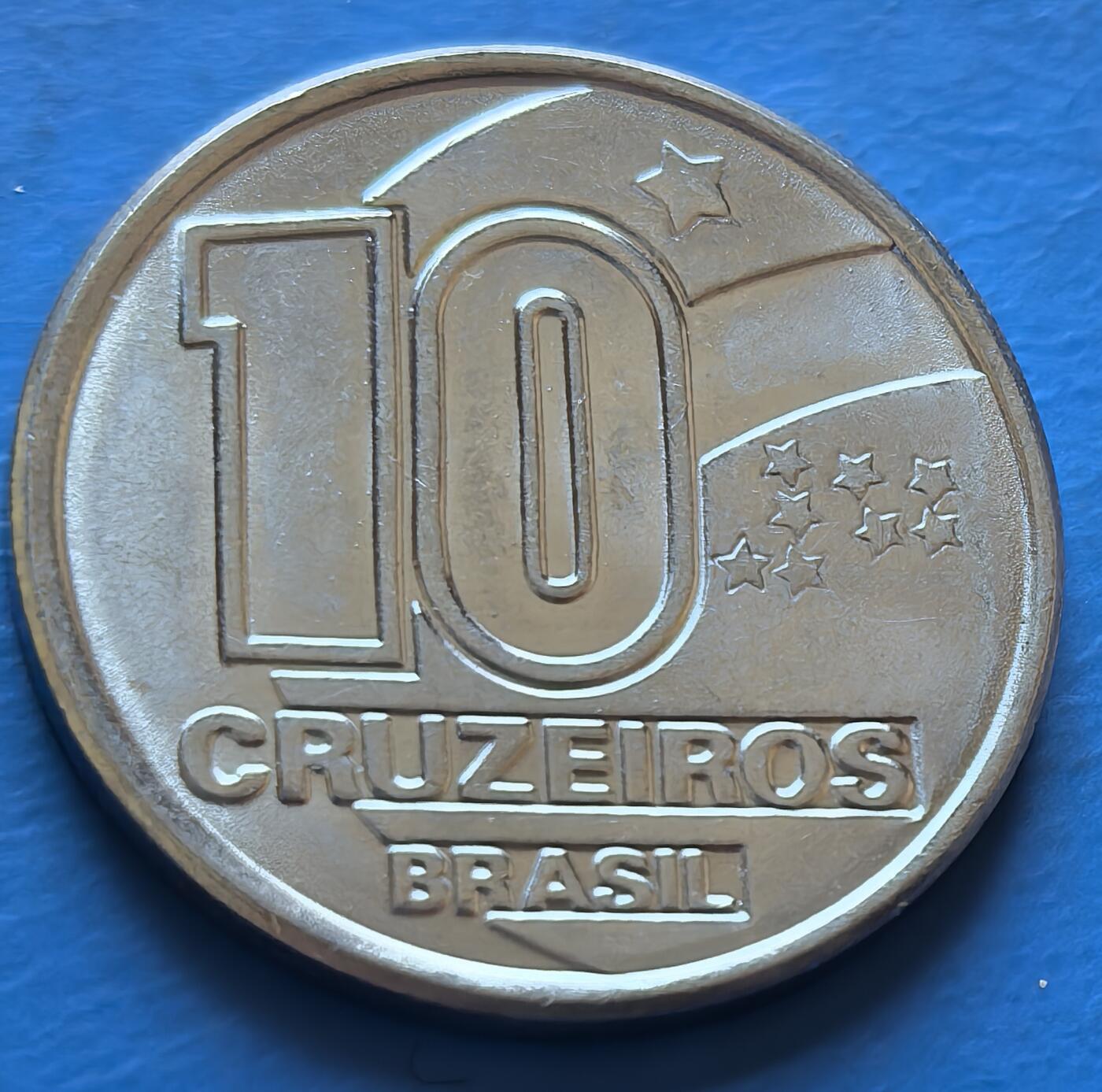 外国优质老铜币银币，周六九点倒数截拍，满百包邮，可寄存半年，喜欢朋友微信扫描二维码可直接参拍