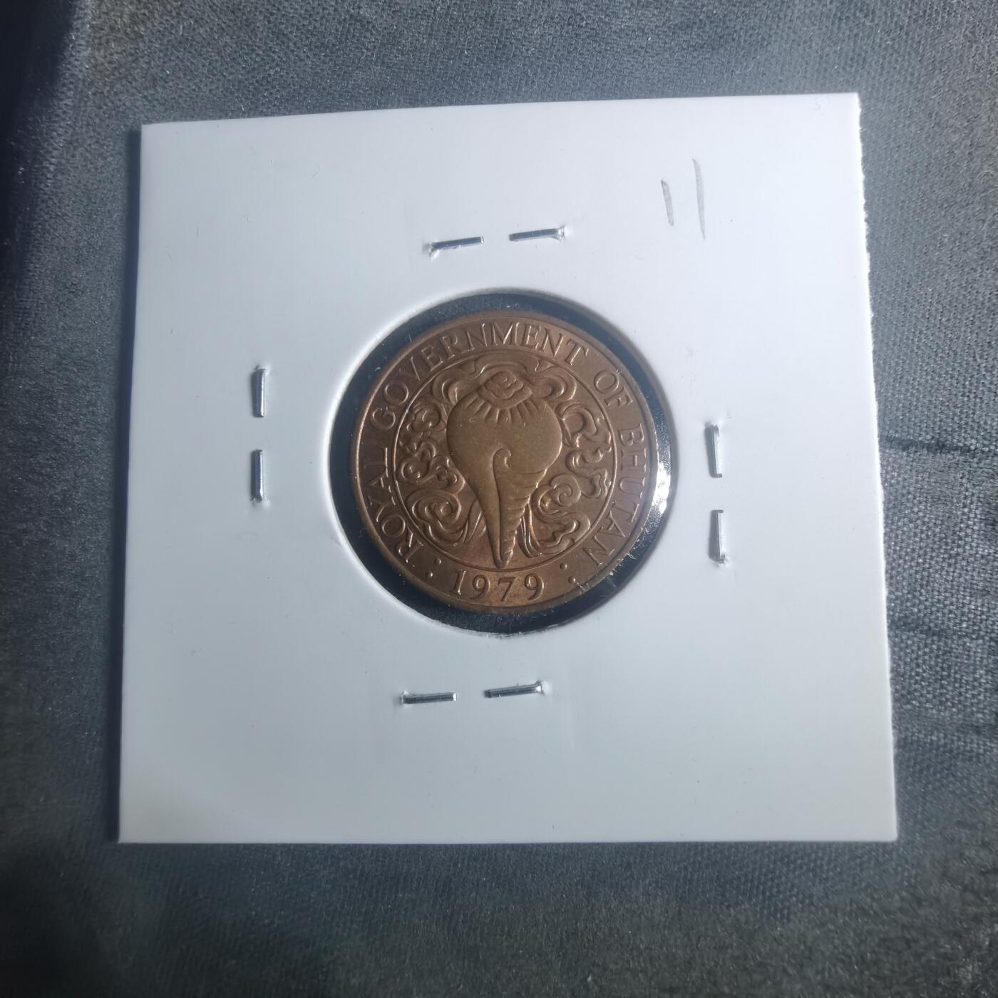 沼泽如烟--第900场 不丹1979年法螺