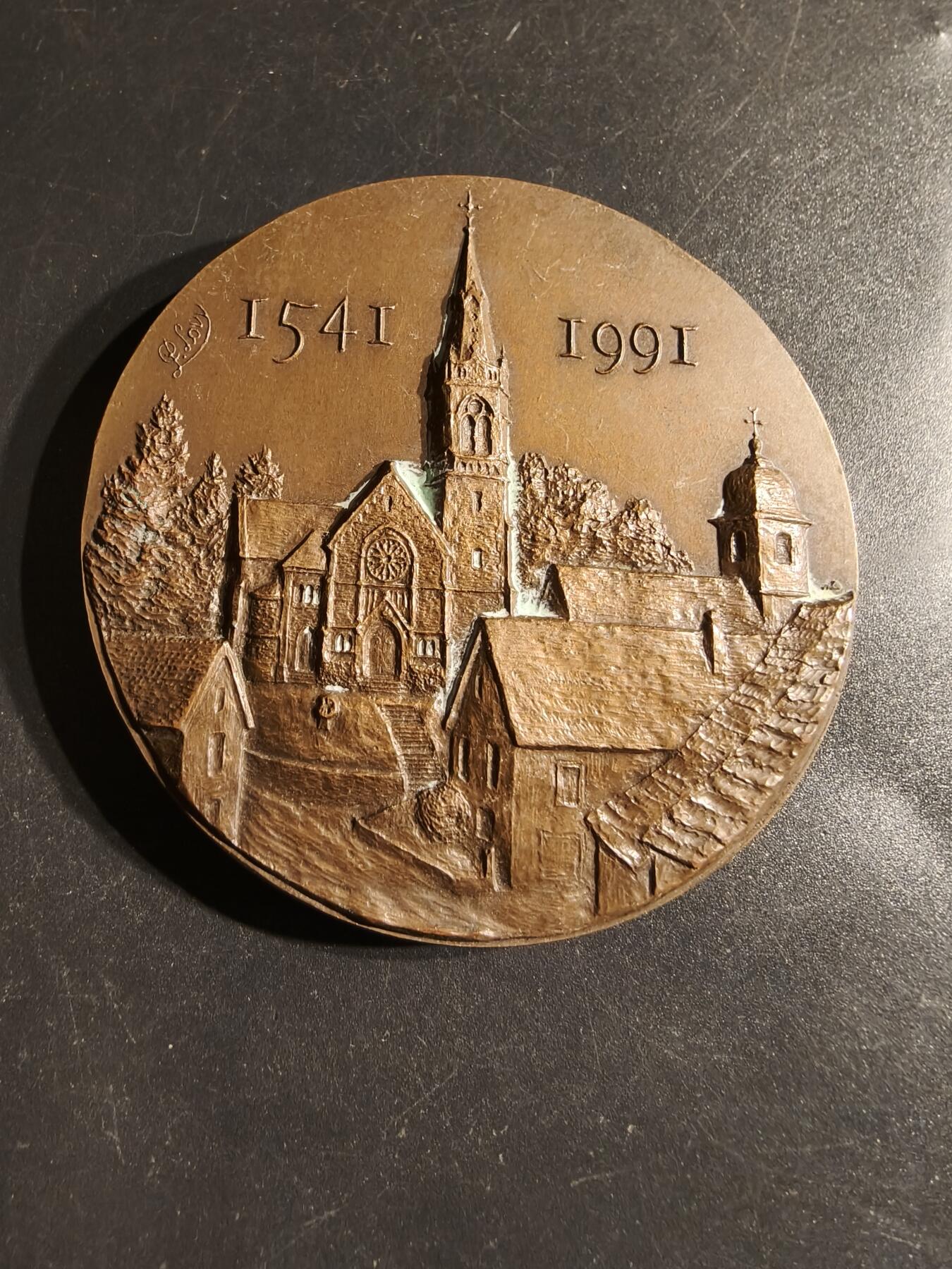 老王徽章第163期 13-15日三场连拍 16日统一发货  13、14日结束后可寄存