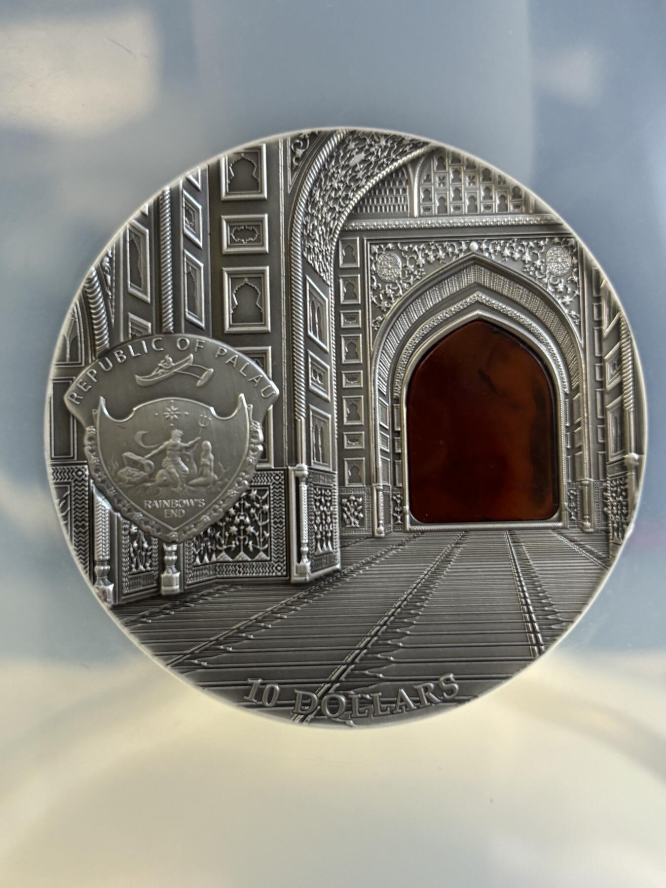 第181期拍卖 帕劳 2014年 琥珀古典建筑(6) 印度泰姬陵 NGC-MS70 银币带原证书，2盎司，999银，发行999枚