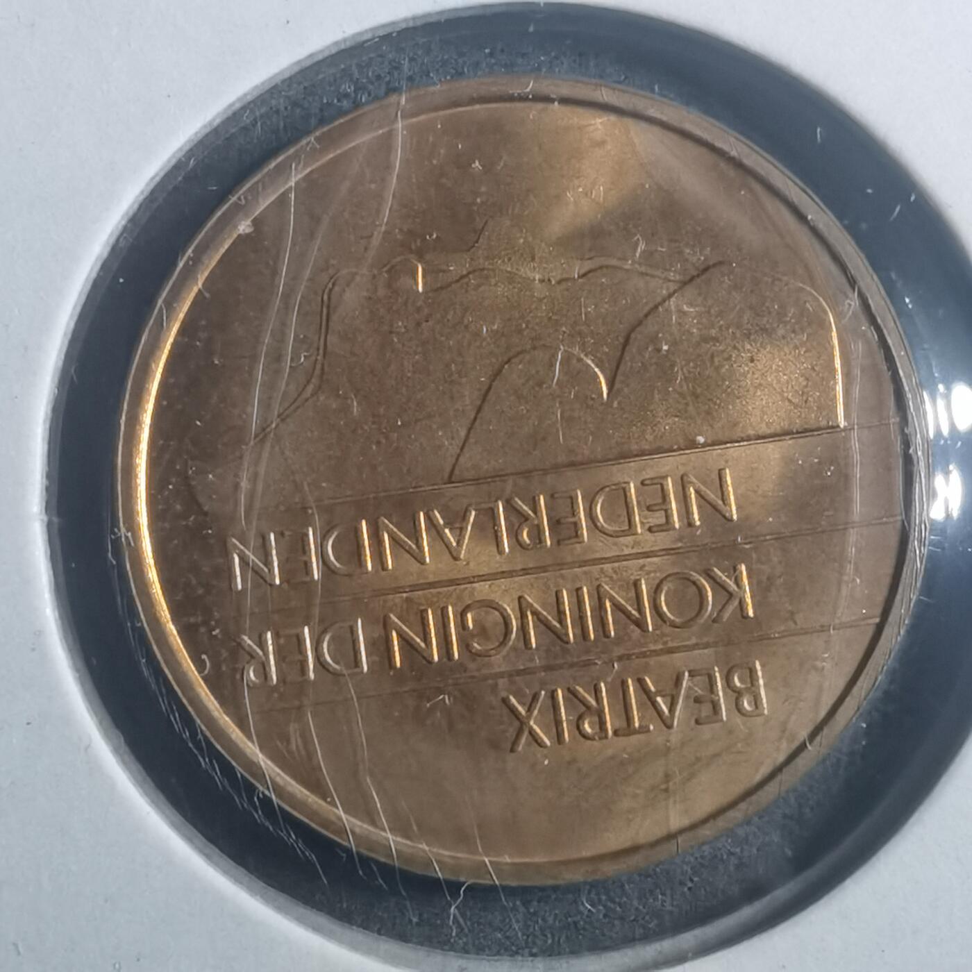 沼泽如烟--第903场 荷兰1984年五分