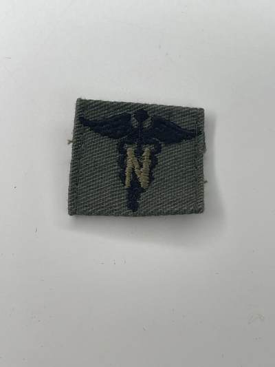 新时代收藏徽章红藏拍卖(第二十八场)  徽章纸品证书杂项 - 越南战争美军护士刺绣领章