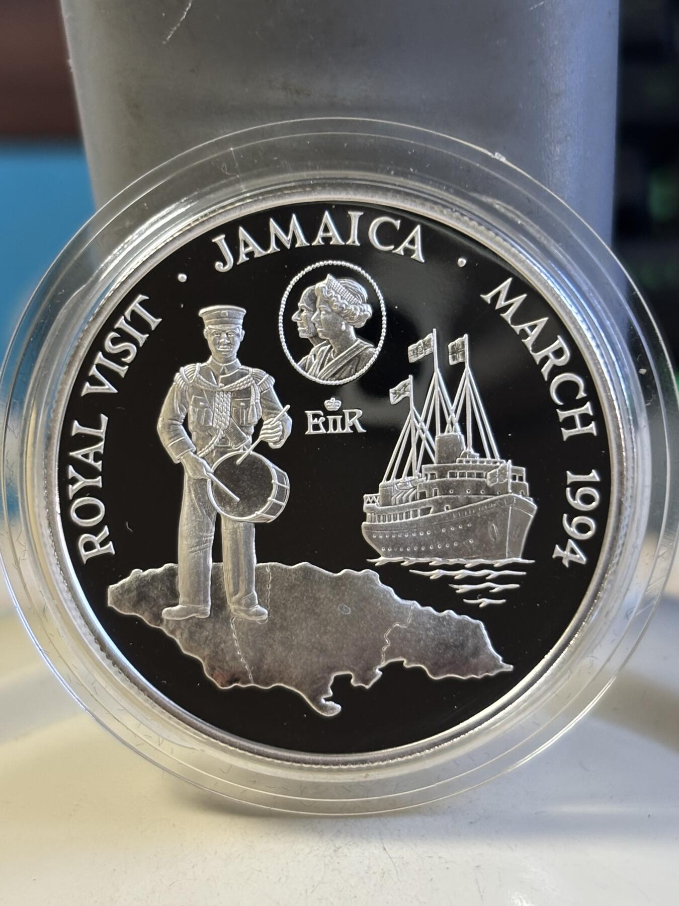 第181期拍卖 1994年开曼圭亚那巴哈马百慕大伯利兹牙买加女王访问纪念银币6枚，28.28克*6,925银