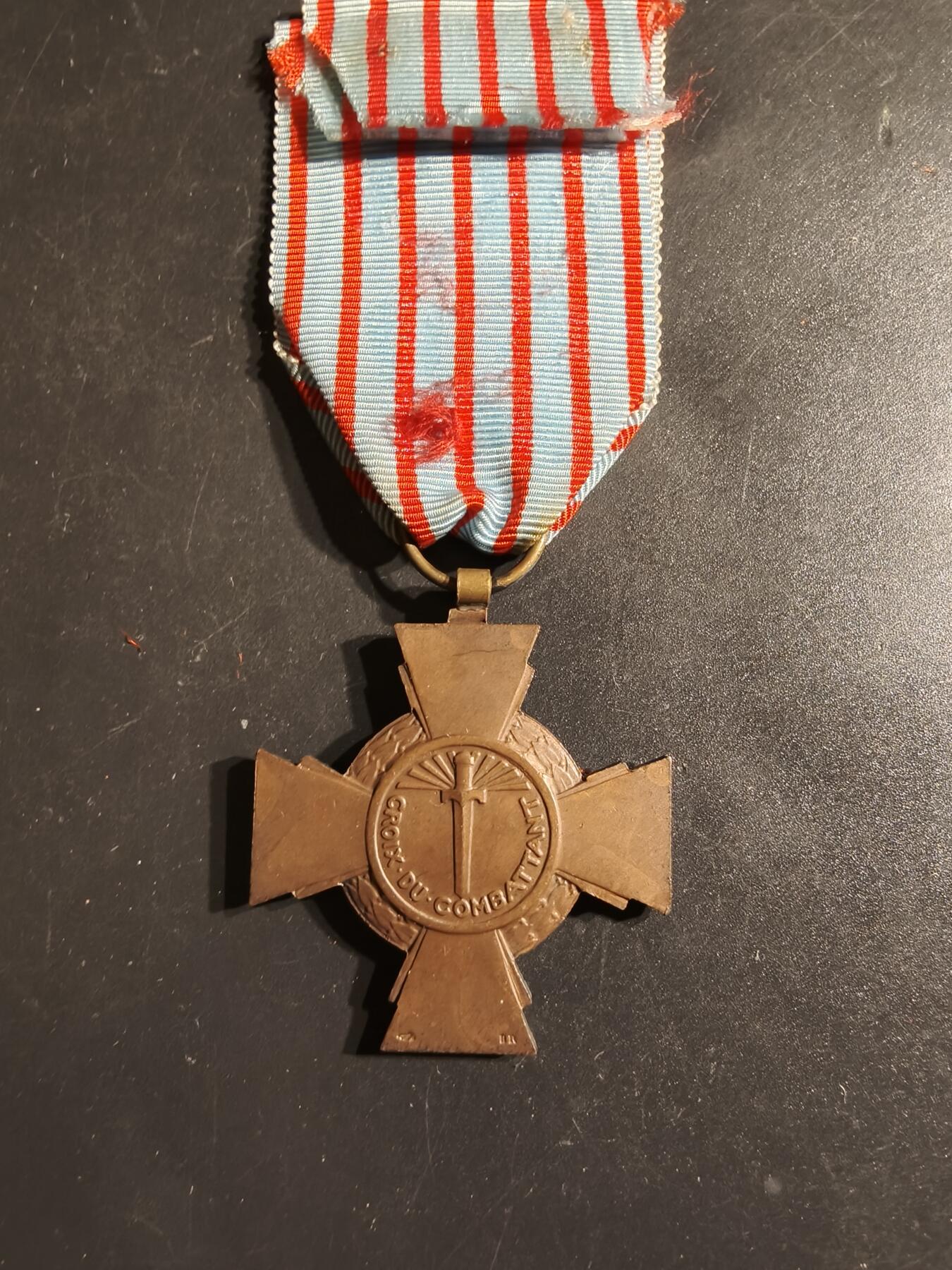 老王徽章第163期 13-15日三场连拍 16日统一发货  13、14日结束后可寄存