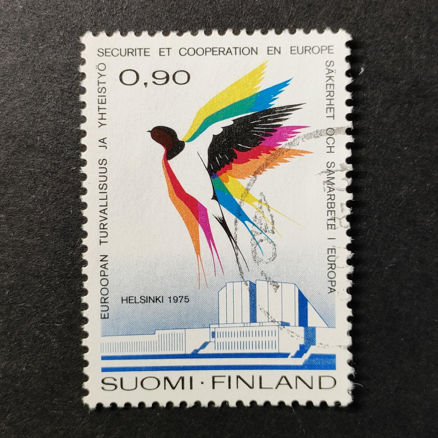 嘉禾收藏    【第378期】            无佣金、可寄存、满30元包邮 芬兰邮票，1985年“欧安会最终文件签署10周年”纪念·家燕和芬兰地亚大厅建筑邮票1全