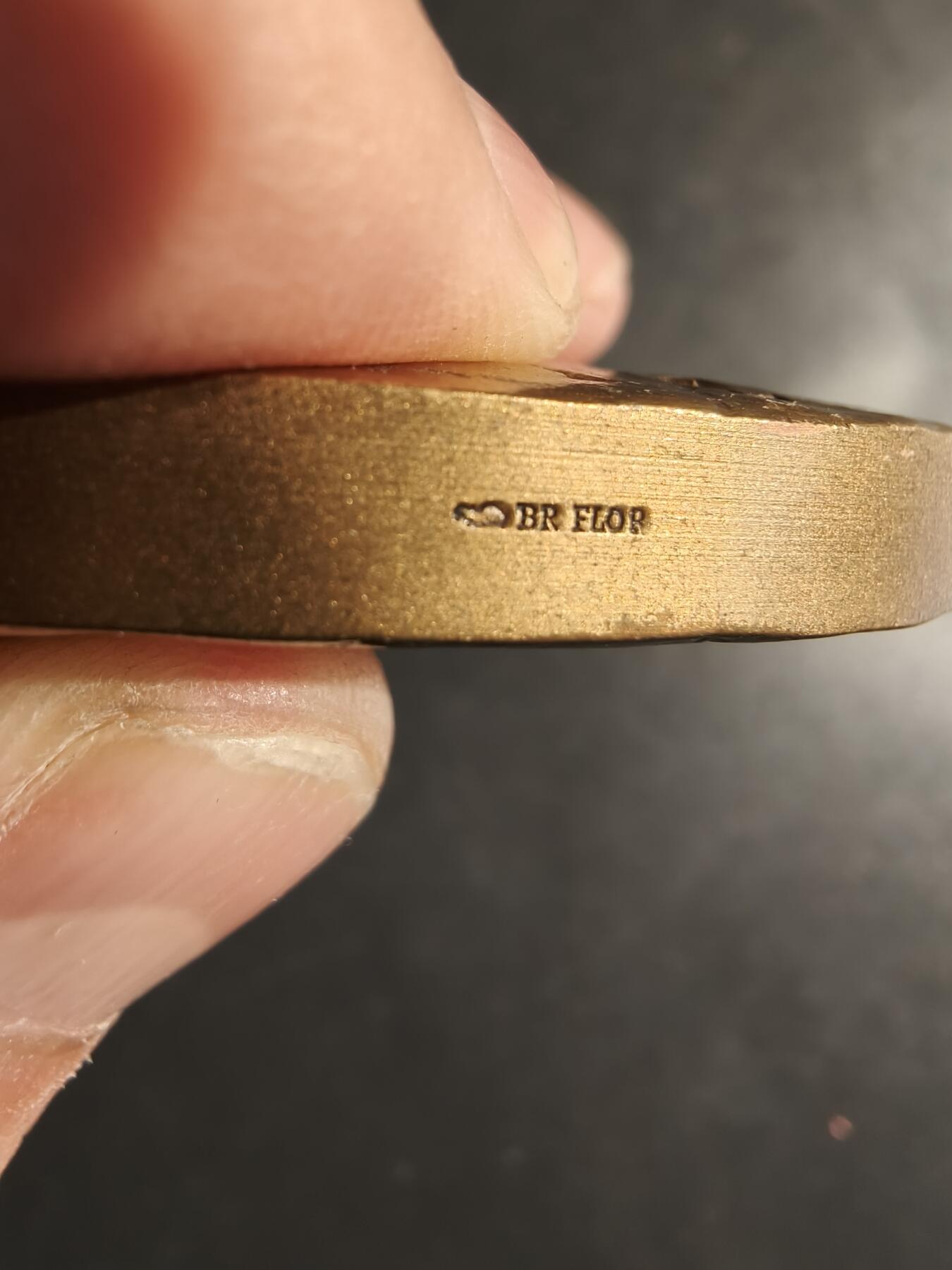 老王徽章第163期 13-15日三场连拍 16日统一发货  13、14日结束后可寄存