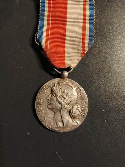 老王徽章第163期 13-15日三场连拍 16日统一发货  13、14日结束后可寄存 - 法国阿尔萨斯-洛林音乐协会奖章     早期高浮雕 