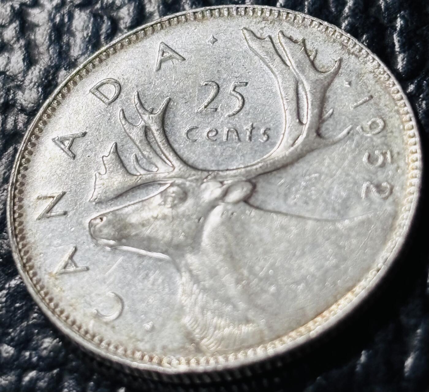 文馨钱币收藏第 281 场，【 长期接收代拍品】银元，银币，套币，纸币专场（本场截拍后休息三天，19 号发货） 原光极美品 1952 年英属加拿大乔治六世 25 分银币，第二版关门年，800 高银