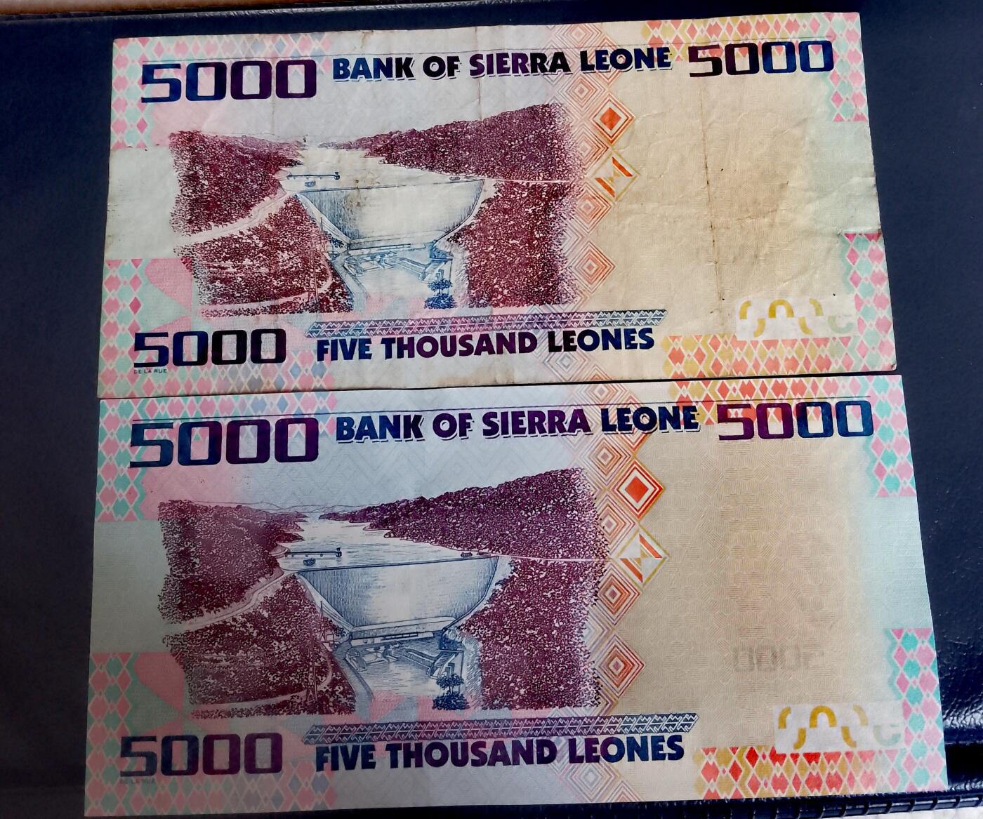 塞拉利昂2010、2021年5000利昂靓品纸币2枚一对