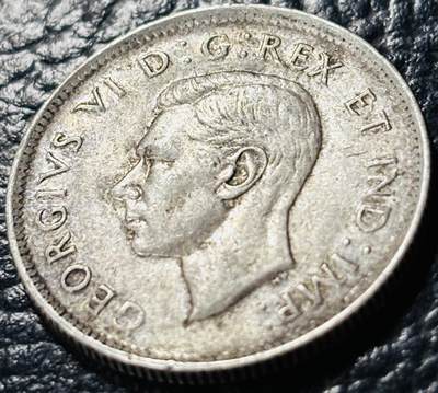 文馨钱币收藏第 281 场，【 长期接收代拍品】银元，银币，套币，纸币专场（本场截拍后休息三天，19 号发货） - 带光极美品 1947 年英属加拿大乔治六世 25 分银币，第一版关门年  ，800 高银