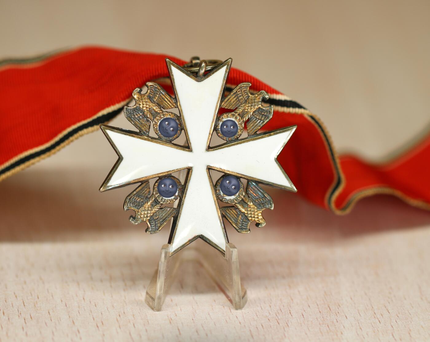 大猫徽章拍卖 第282期 珍爱和平 德三雄鹰勋章 状态很棒 