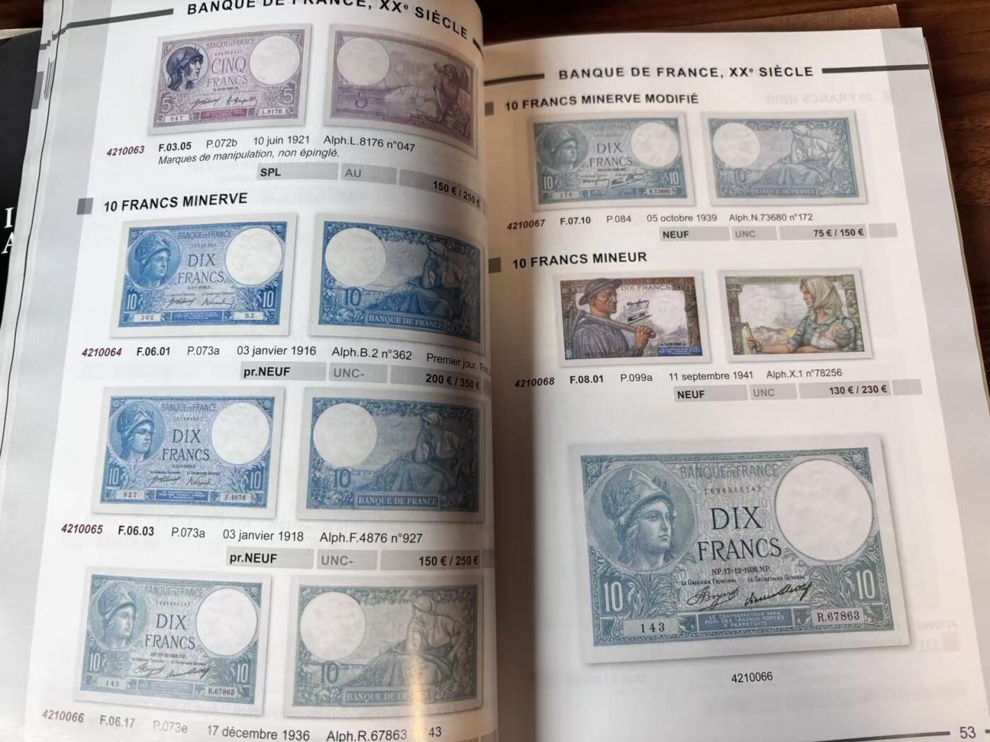 【Blue Auction】世界纸币精拍第750期——18级TOP拍卖/信誉/品质/专业/高效💫 【一组2本】香港/澳门 1846-2017年钱币（纸币）目录&法国CGB纸币目录 品相如图 