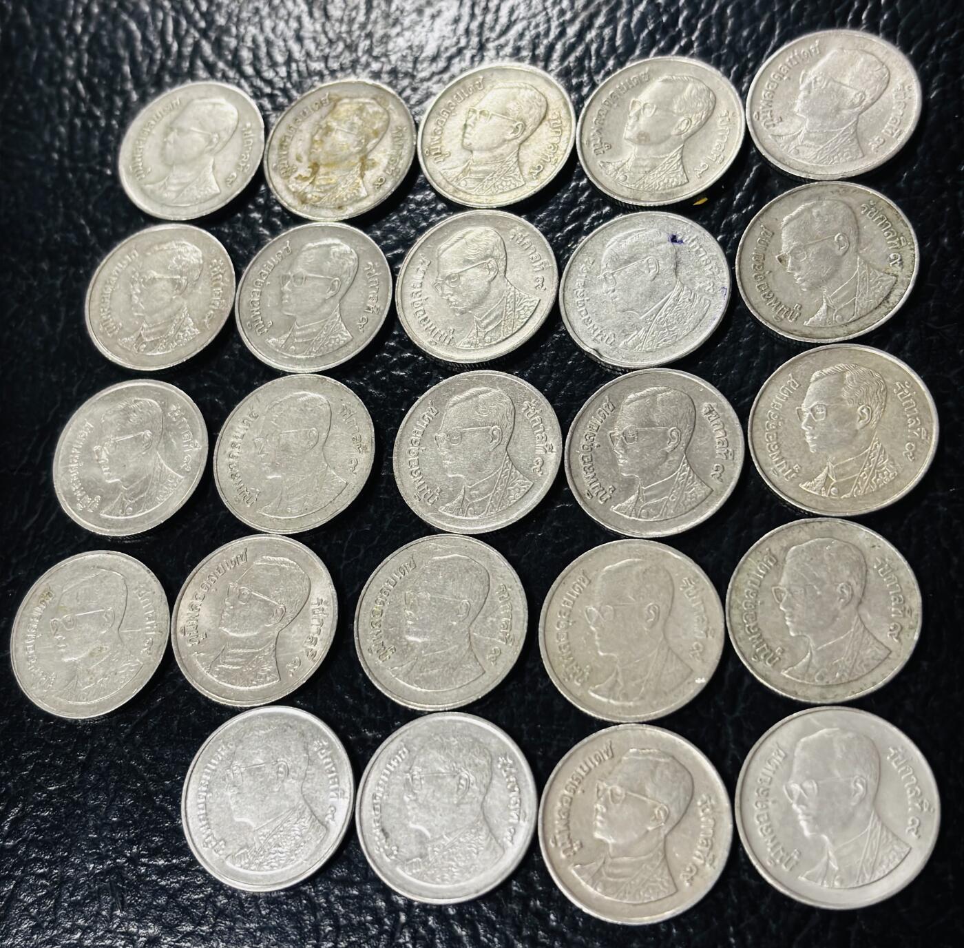 文馨钱币收藏第 281 场，【 长期接收代拍品】银元，银币，套币，纸币专场（本场截拍后休息三天，19 号发货） 泰国 24 枚