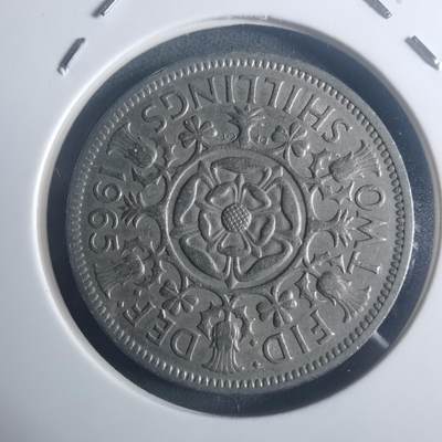 沼泽如烟--第900场 - 英国1965年2先令