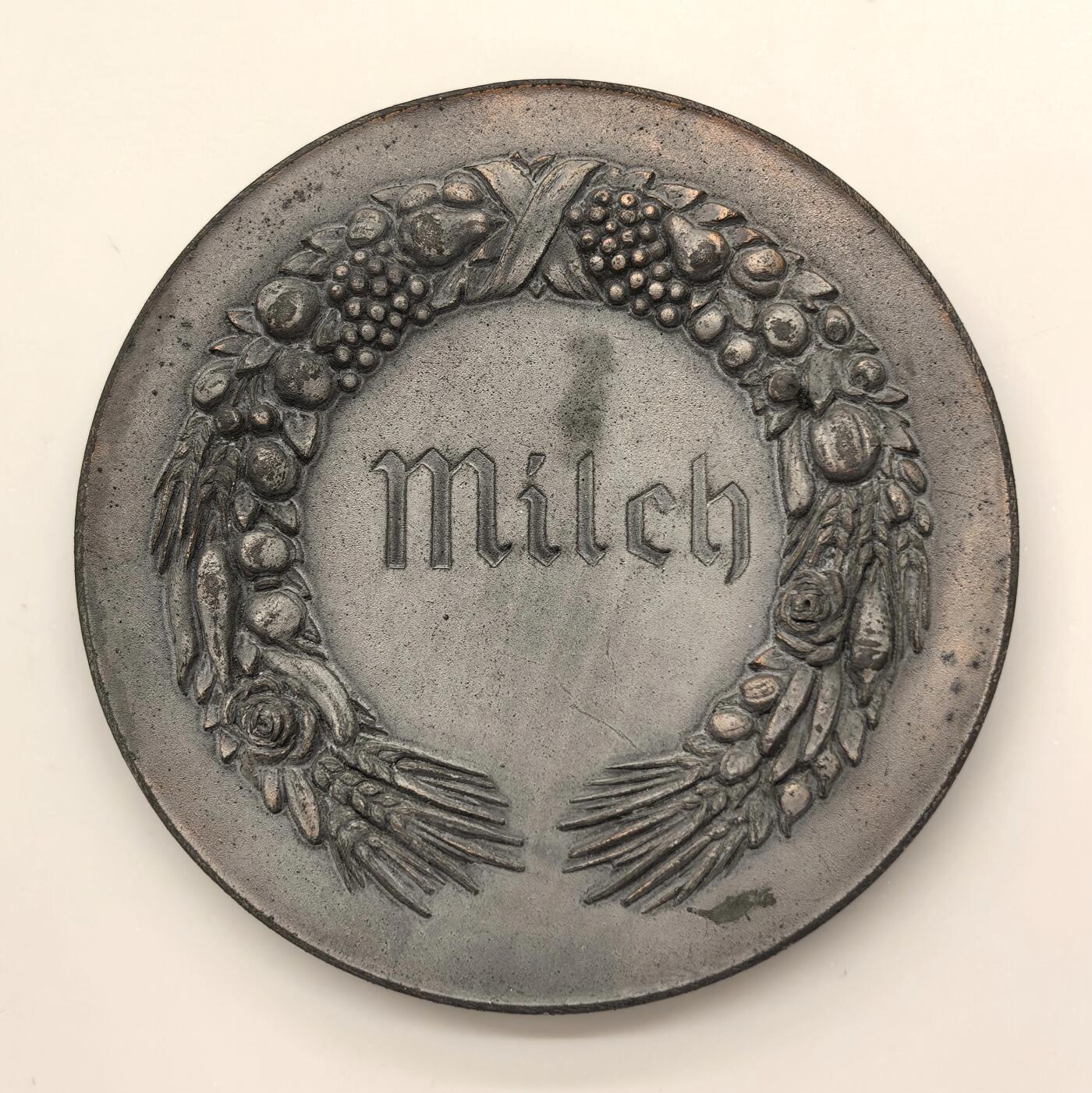 博洋堂世界钱币拍卖第146期（全场包邮） 1936年元首铜镀锌60mm大章！铁和血的纪念大章！带原盒（盖子没了）