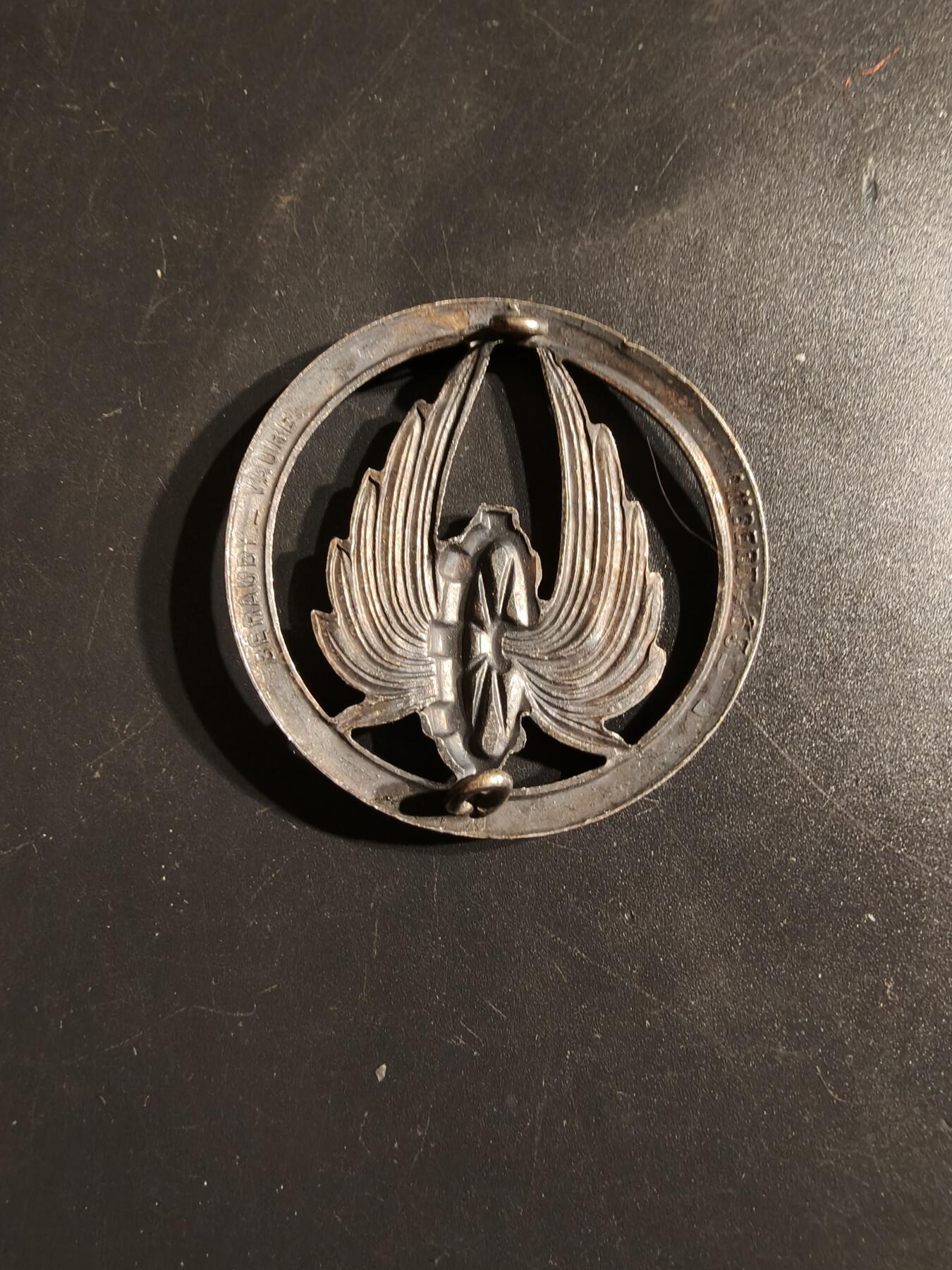 老王徽章第163期 13-15日三场连拍 16日统一发货  13、14日结束后可寄存  法国铁路运输兵贝雷帽徽