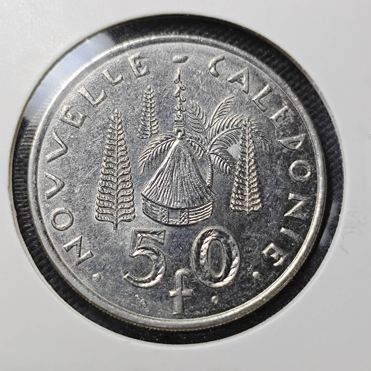 KK钱币收藏小铺  第370场  2月预留时间 周末发货  2001法属新喀里多尼亚50法郎