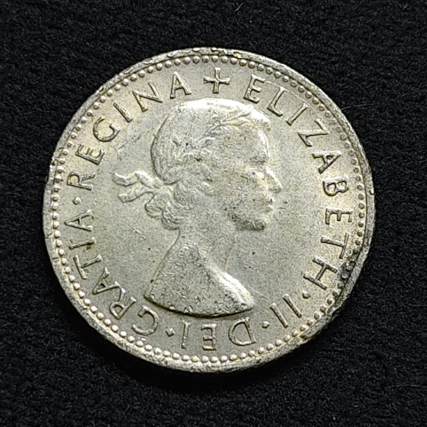 【全场包邮】纯粹捡漏拍476场（免费代拍第13场）调整中 澳大利亚1953年女王1先令银币