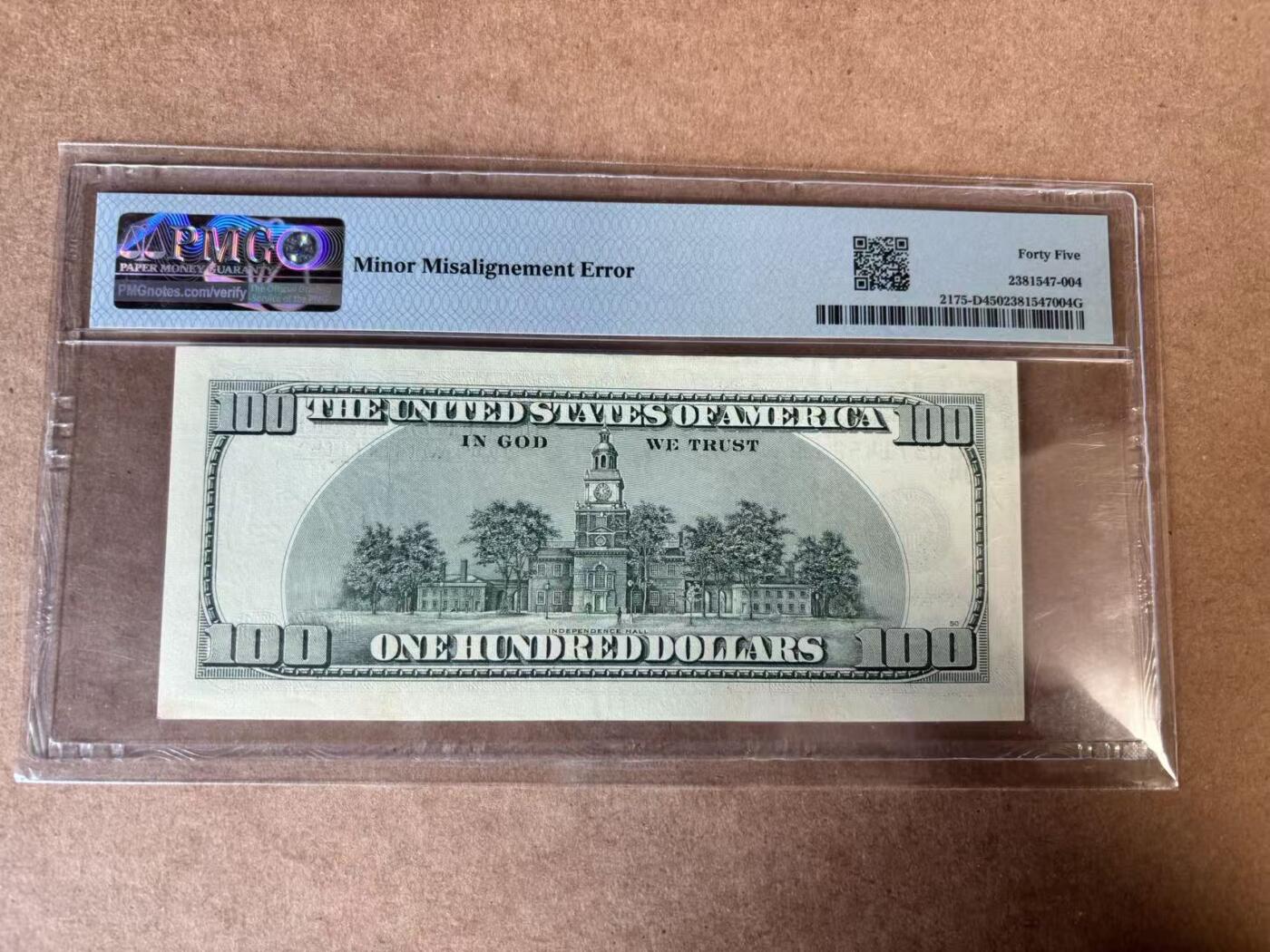 【Blue Auction】世界纸币精拍第750期——18级TOP拍卖/信誉/品质/专业/高效💫 【偏移错钞】美国1996年100美金 黑白大头 Misalignement Error PMG45