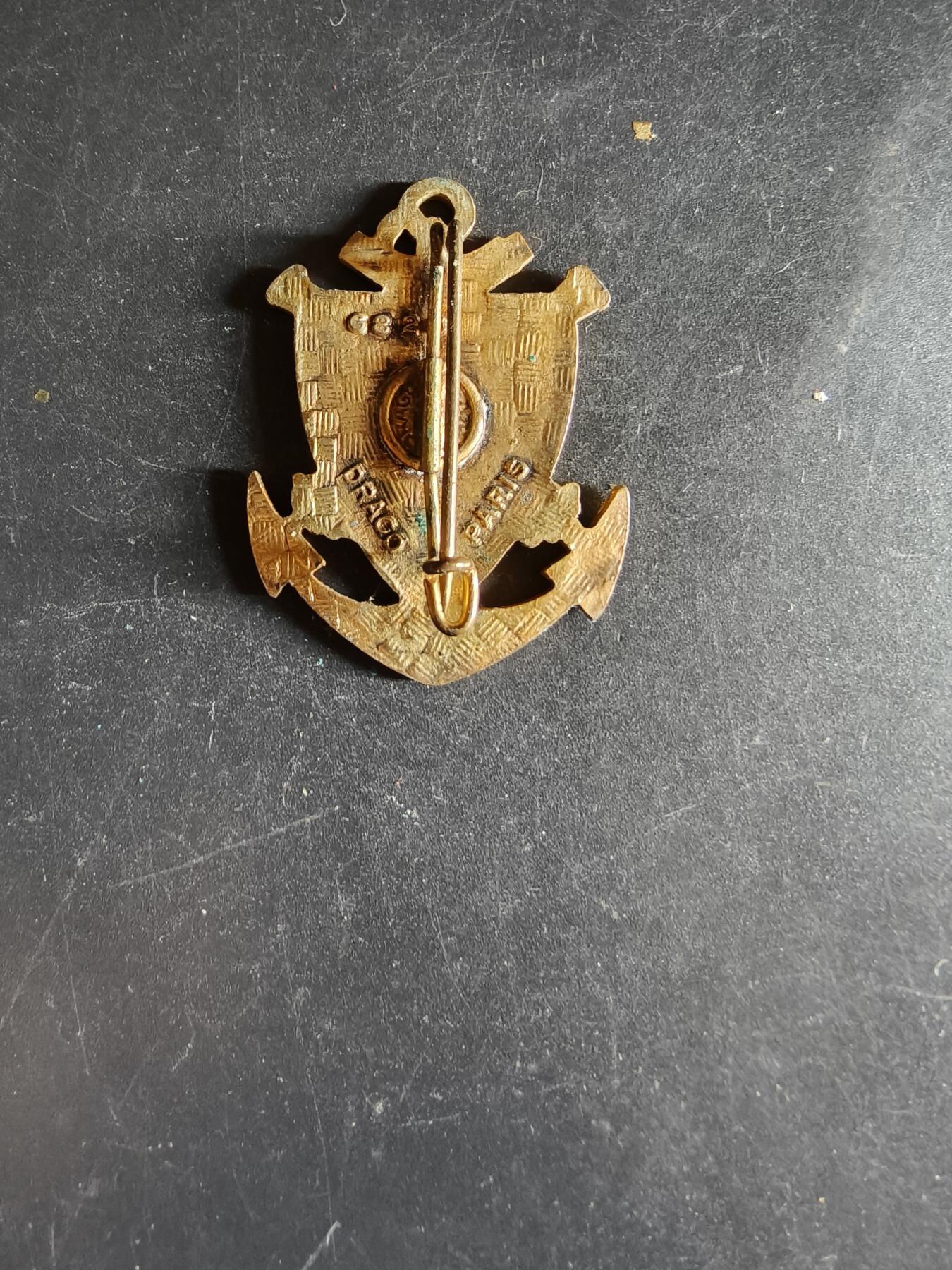 老王徽章第163期 13-15日三场连拍 16日统一发货  13、14日结束后可寄存