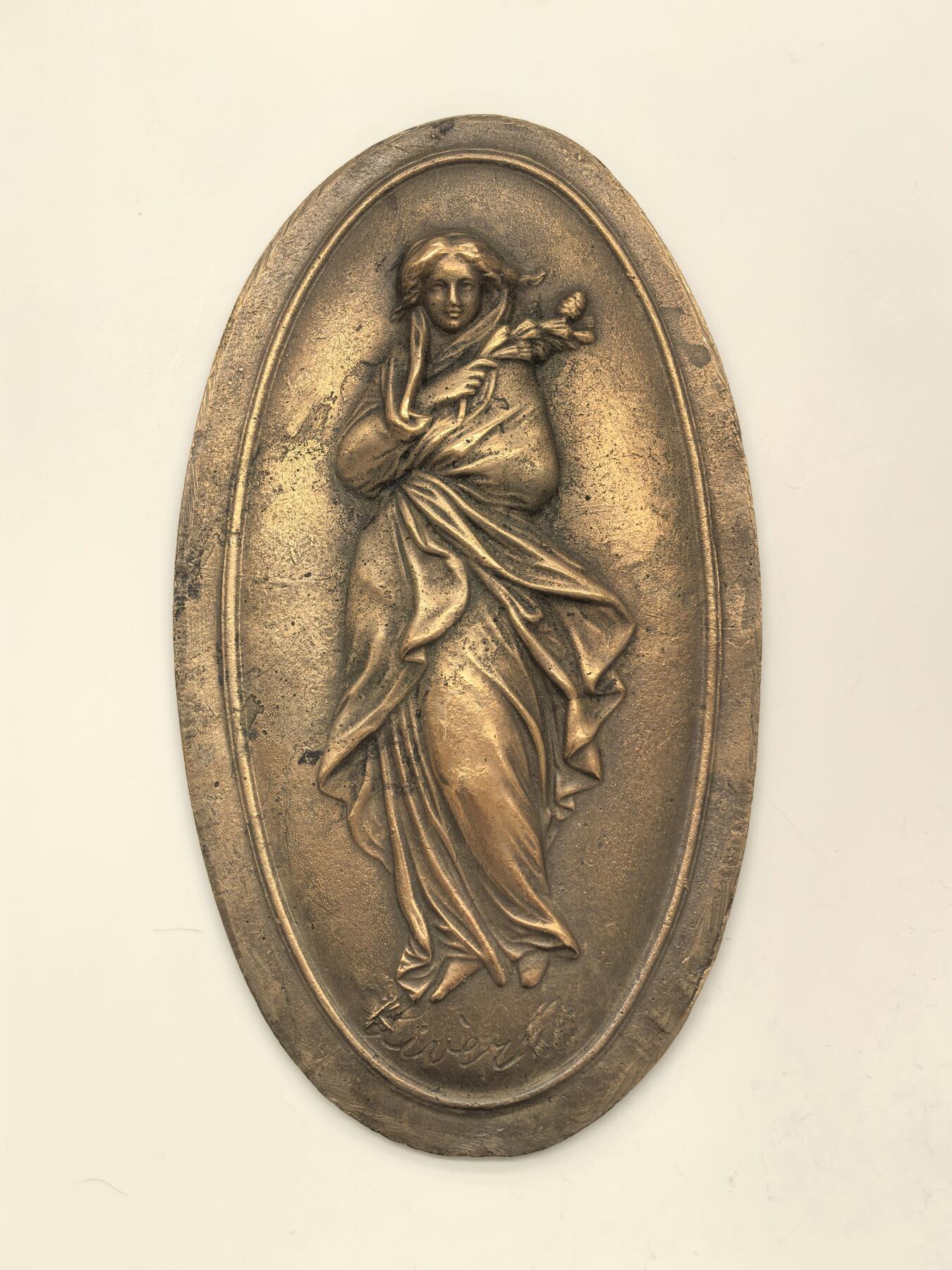 博洋堂世界钱币拍卖第146期（全场包邮） 20厘米欧洲铜质挂件一枚，女神手持松果，开脸优雅。