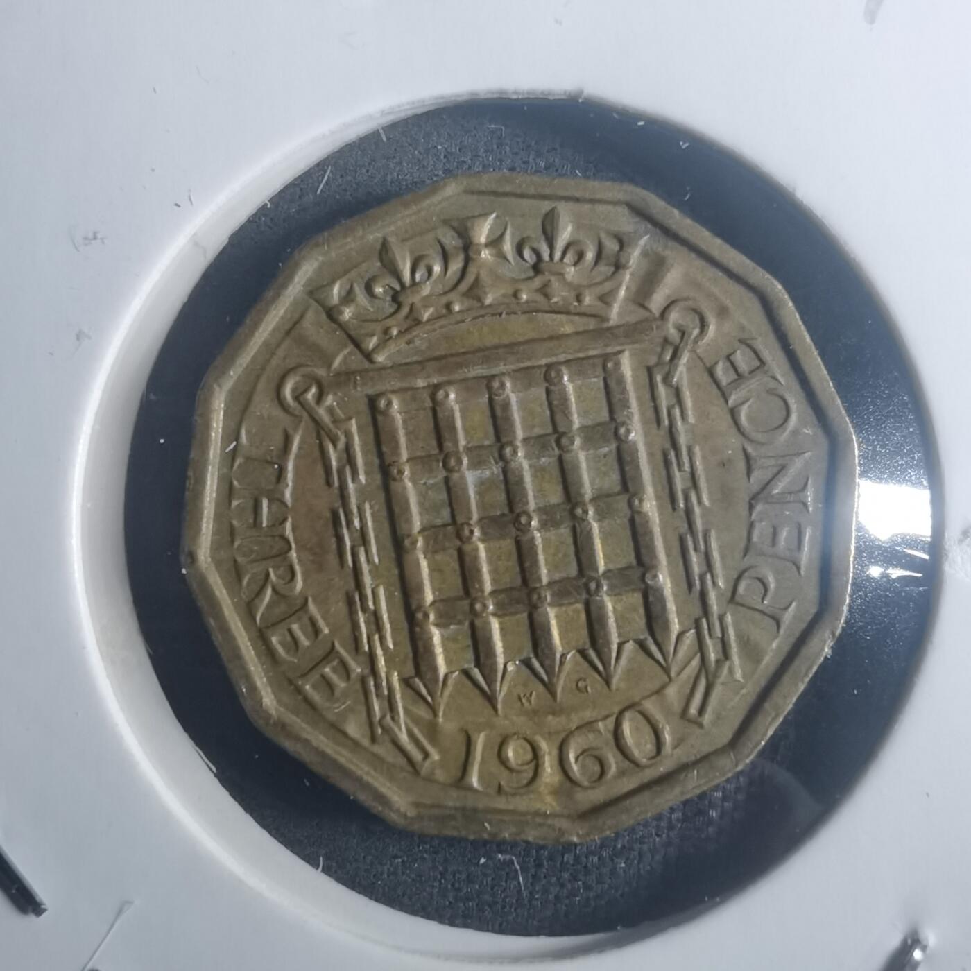 沼泽如烟--第900场 英国1960年3便士