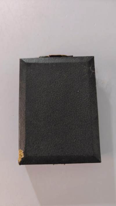 东亚勋章徽章主题拍卖2 - 北海道发大东亚战争殉国章(极少见带原盒) 纯银 23克