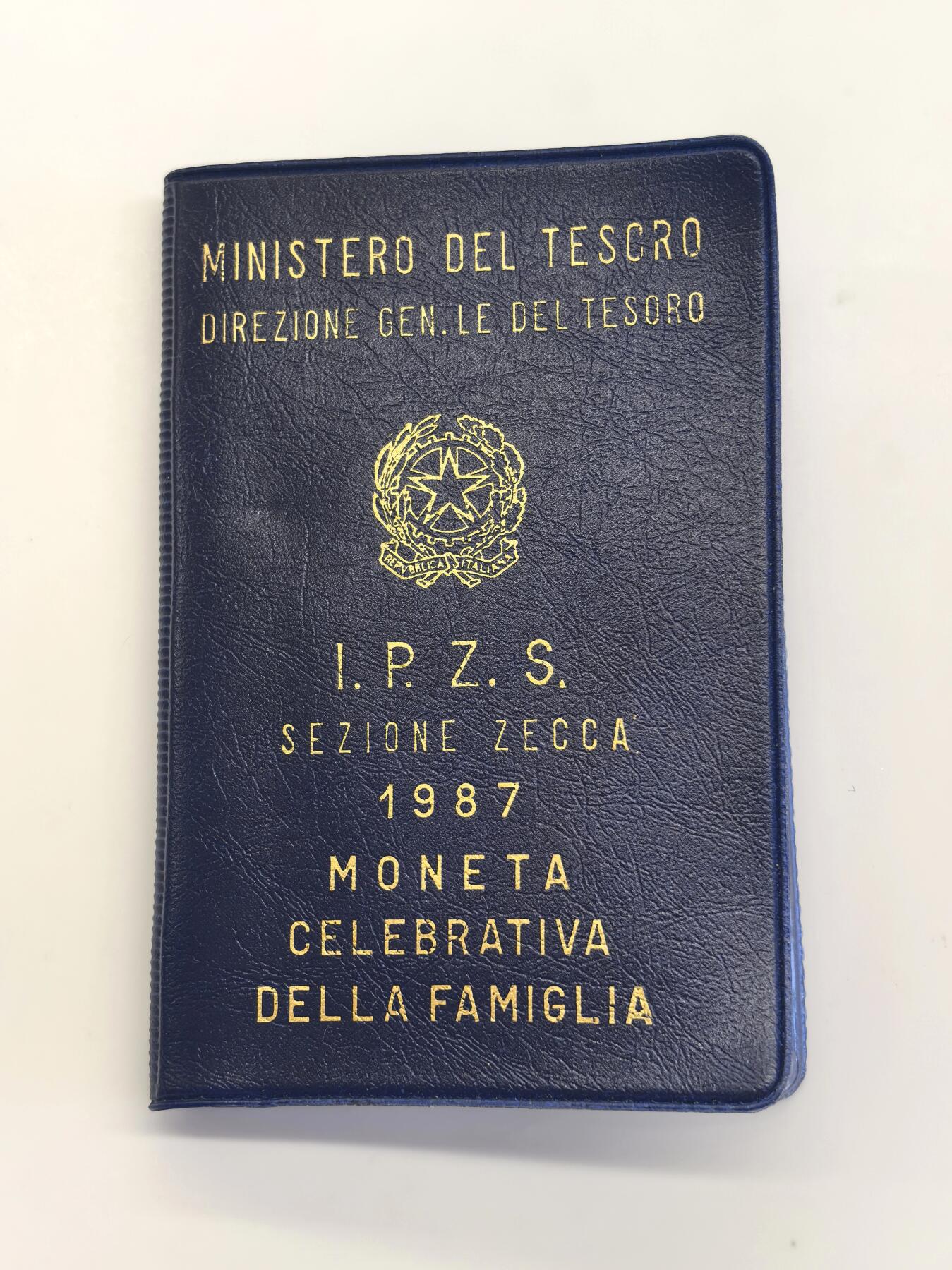 博洋堂世界钱币拍卖第146期（全场包邮） 意大利1987年500里拉纪念银币，官方卡币小钱包带油蜡纸说明书