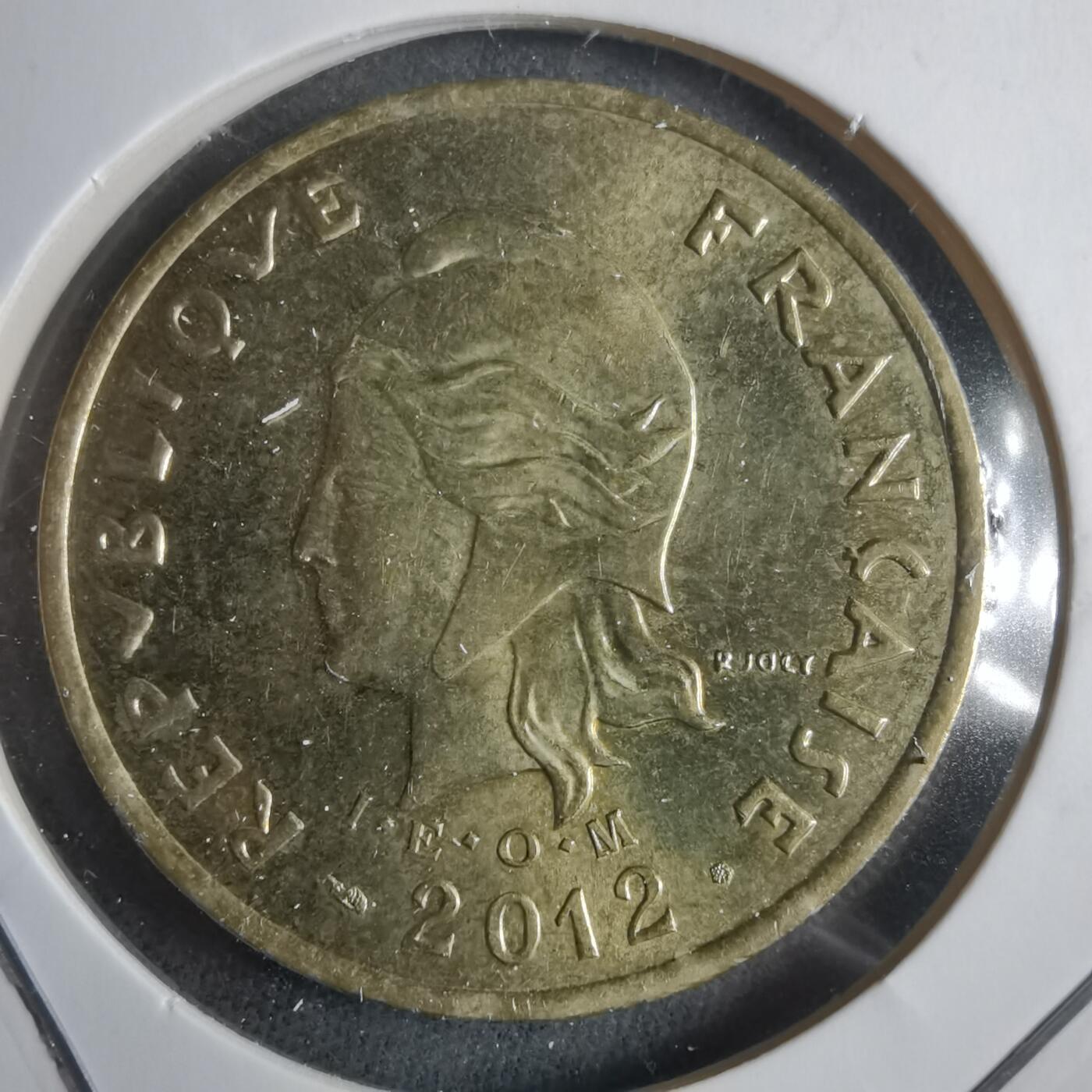 沼泽如烟--第905场 法属波利尼西亚2012年100法郎