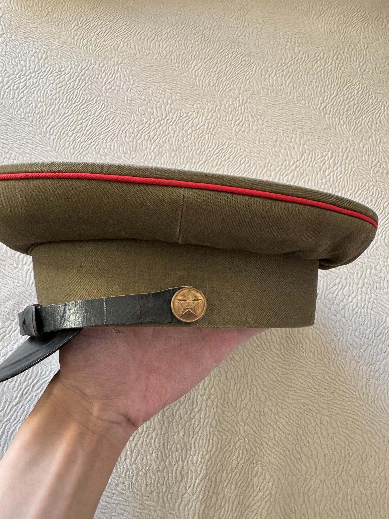 五哥徽章群   15号周六晚上八点4群联拍 帽子