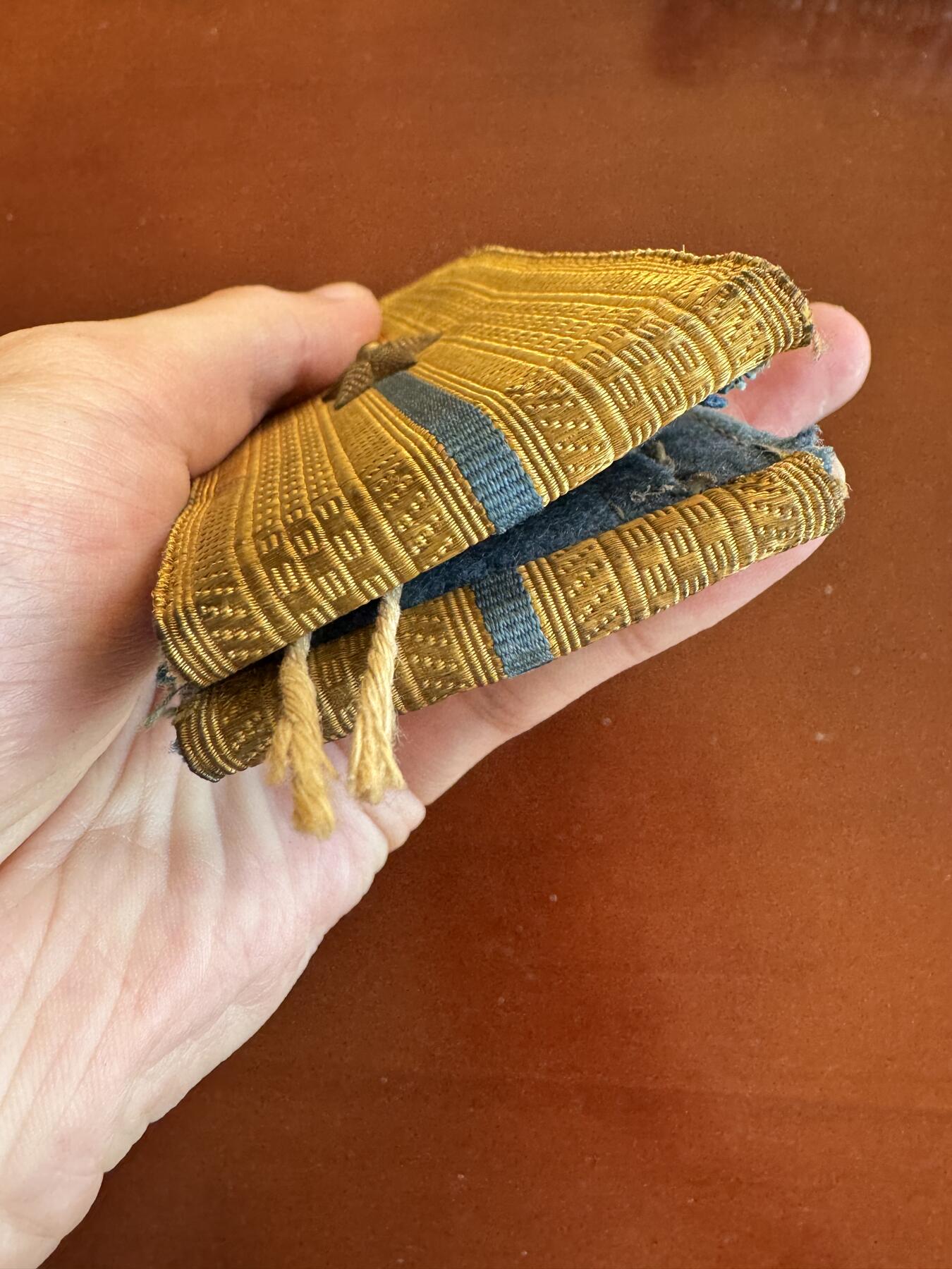 五哥徽章群   15号周六晚上八点4群联拍