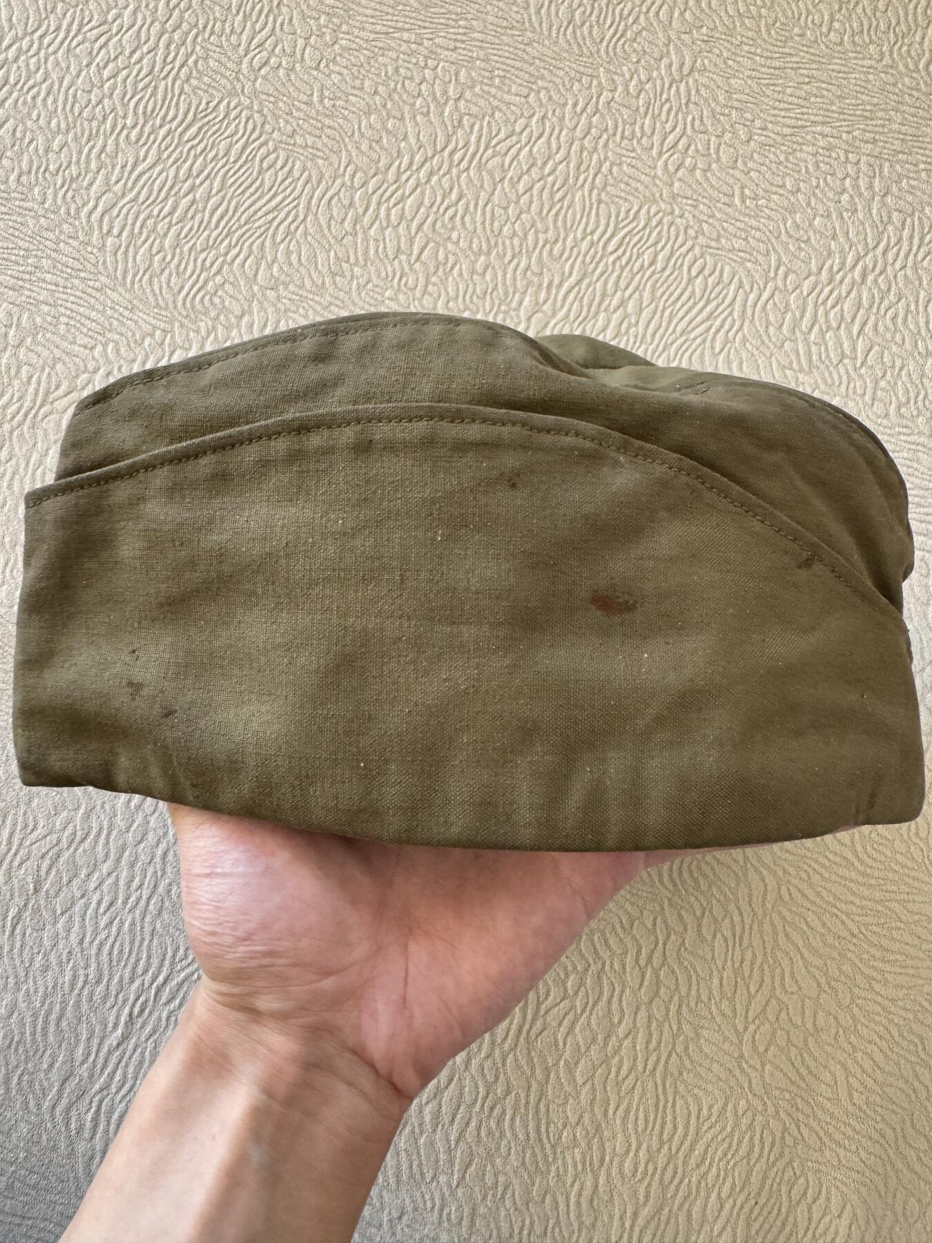 五哥徽章群   15号周六晚上八点4群联拍 帽子