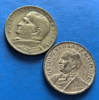 外国优质老铜币银币，周六九点倒数截拍，满百包邮，可寄存半年，喜欢朋友微信扫描二维码可直接参拍 - 巴西1943年-1948年50分2枚