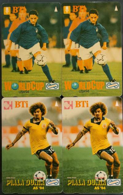 公藏第58期裸卡拍卖 - 马来西亚光学新卡【足球名星-罗伯特，卡洛斯】2全2套带册合拍。。