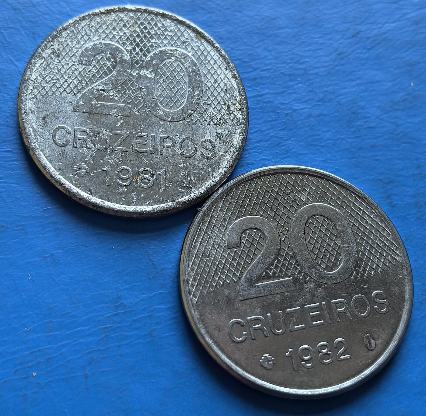 外国优质老铜币银币，周六九点倒数截拍，满百包邮，可寄存半年，喜欢朋友微信扫描二维码可直接参拍