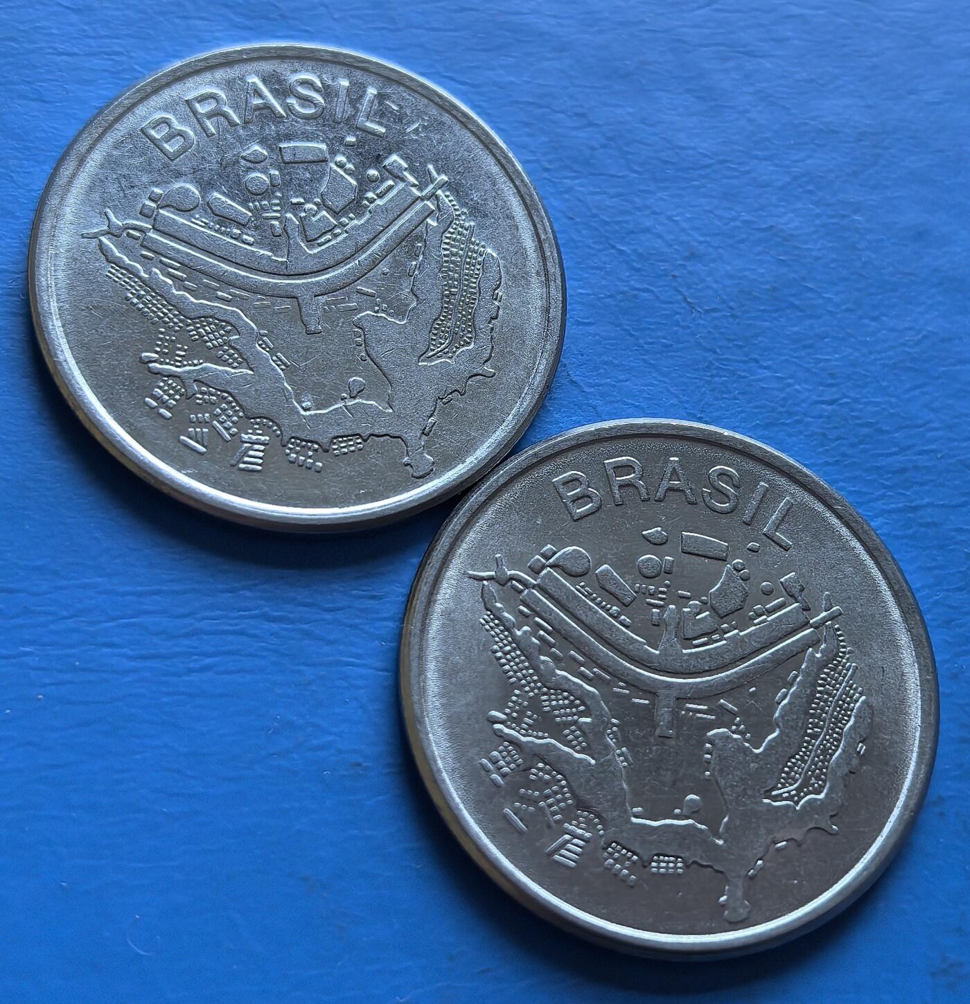 外国优质老铜币银币，周六九点倒数截拍，满百包邮，可寄存半年，喜欢朋友微信扫描二维码可直接参拍