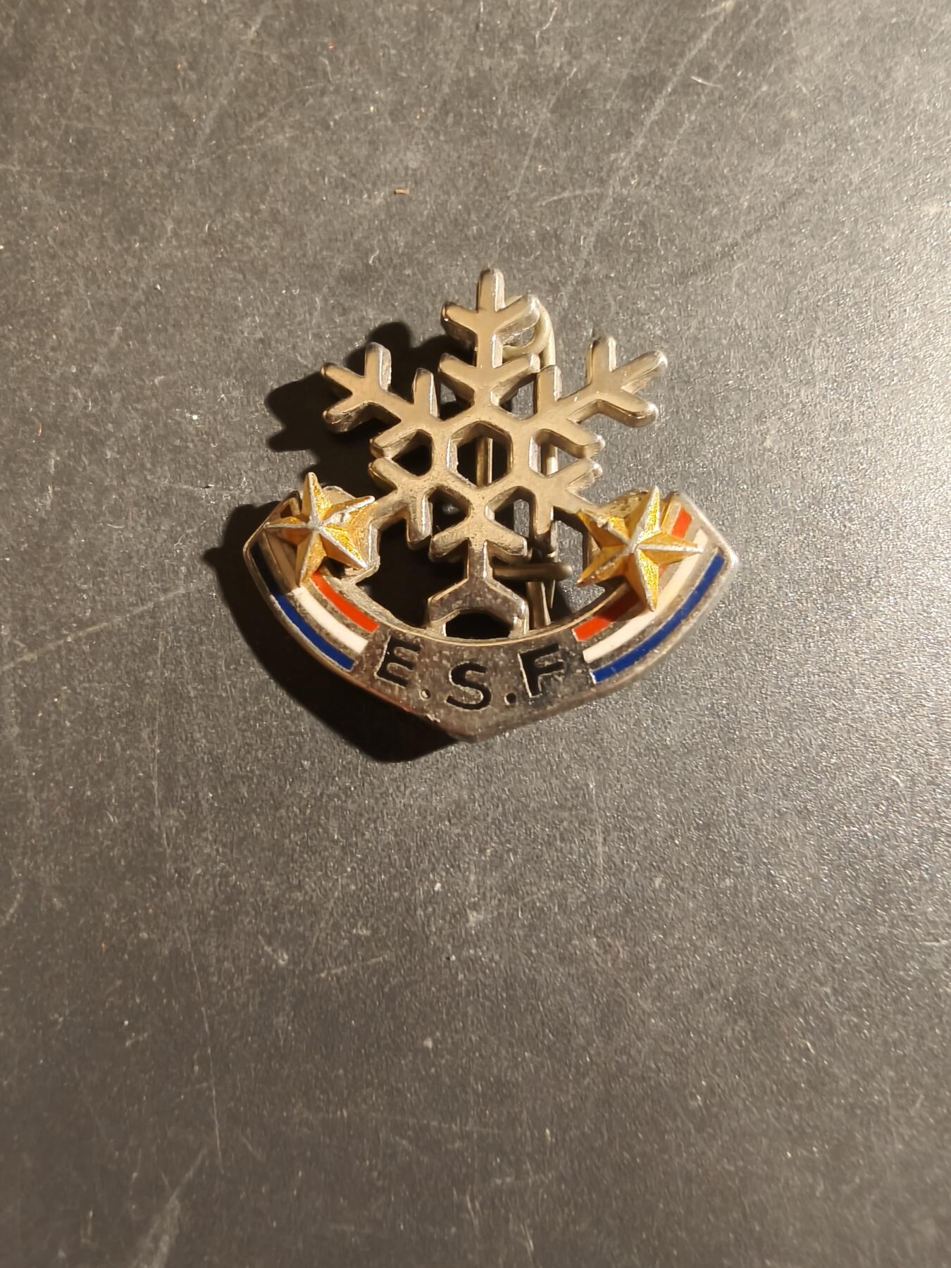 老王徽章第163期 13-15日三场连拍 16日统一发货  13、14日结束后可寄存 法国滑雪学校技能测试证章