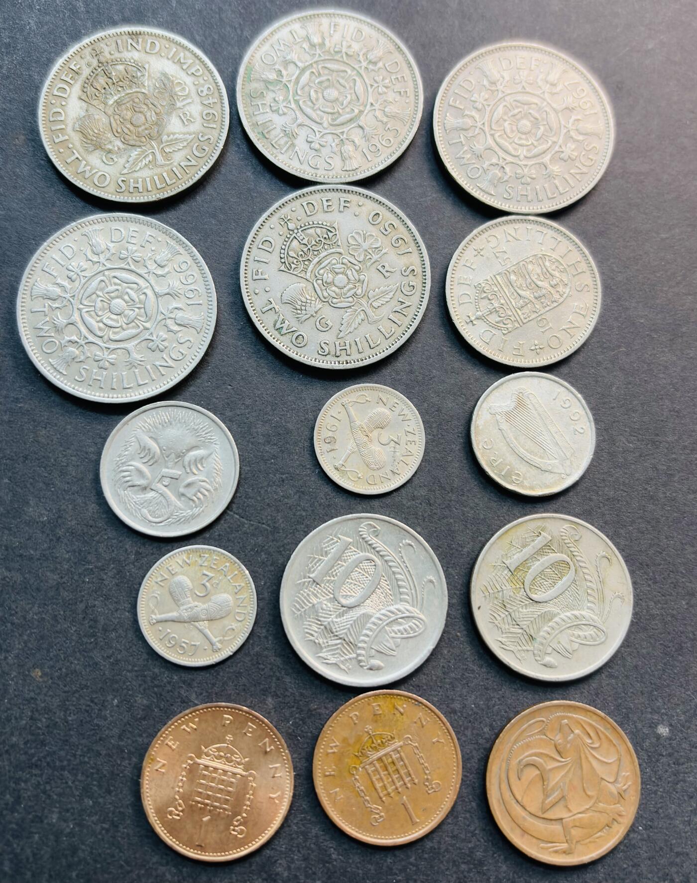 文馨钱币收藏第 281 场，【 长期接收代拍品】银元，银币，套币，纸币专场（本场截拍后休息三天，19 号发货） 英系一组 15 枚