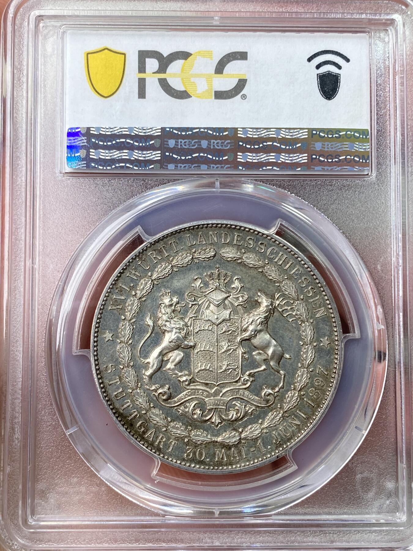 万国钱币拍卖第055期 PCGS SP62 1897年德国符腾堡威廉二世斯图加特联邦射击节纪念银章 高浮雕镜面精铸 唯一所见不带吊环 符腾堡狮鹿盾徽立体感极强 精美收藏品质