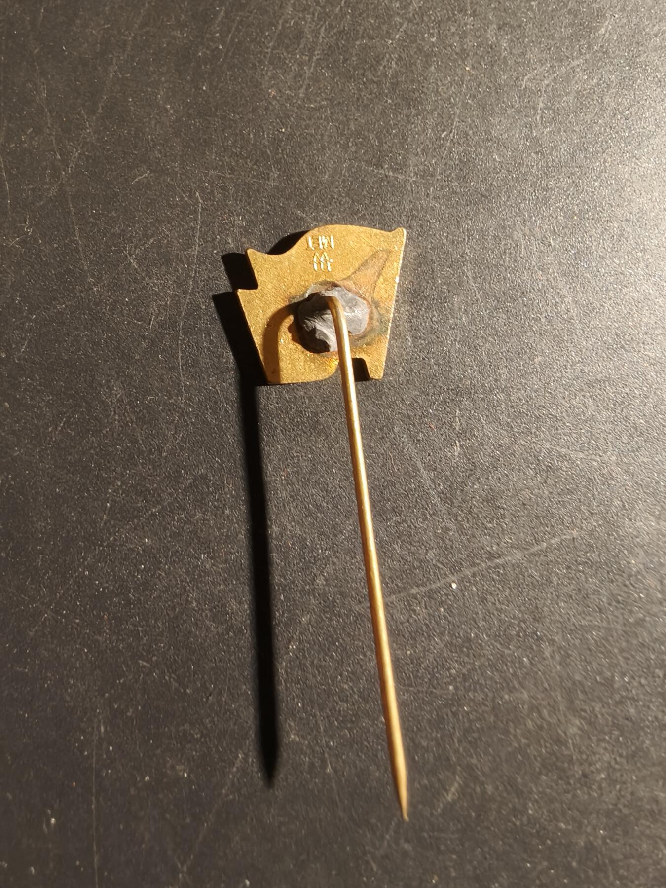 老王徽章第163期 13-15日三场连拍 16日统一发货  13、14日结束后可寄存